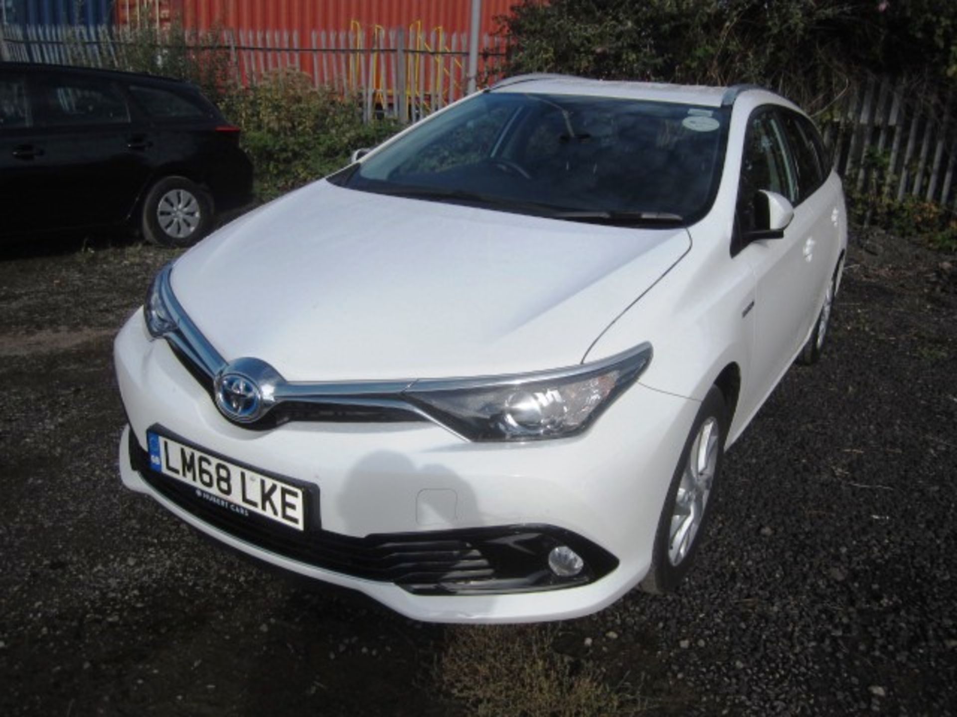 Toyota Auris ICON HEV VVT-I CVT 1.8 hybrid estate. Registration: LM68 LKE. Recorded mileage: 28,724. - Image 3 of 20