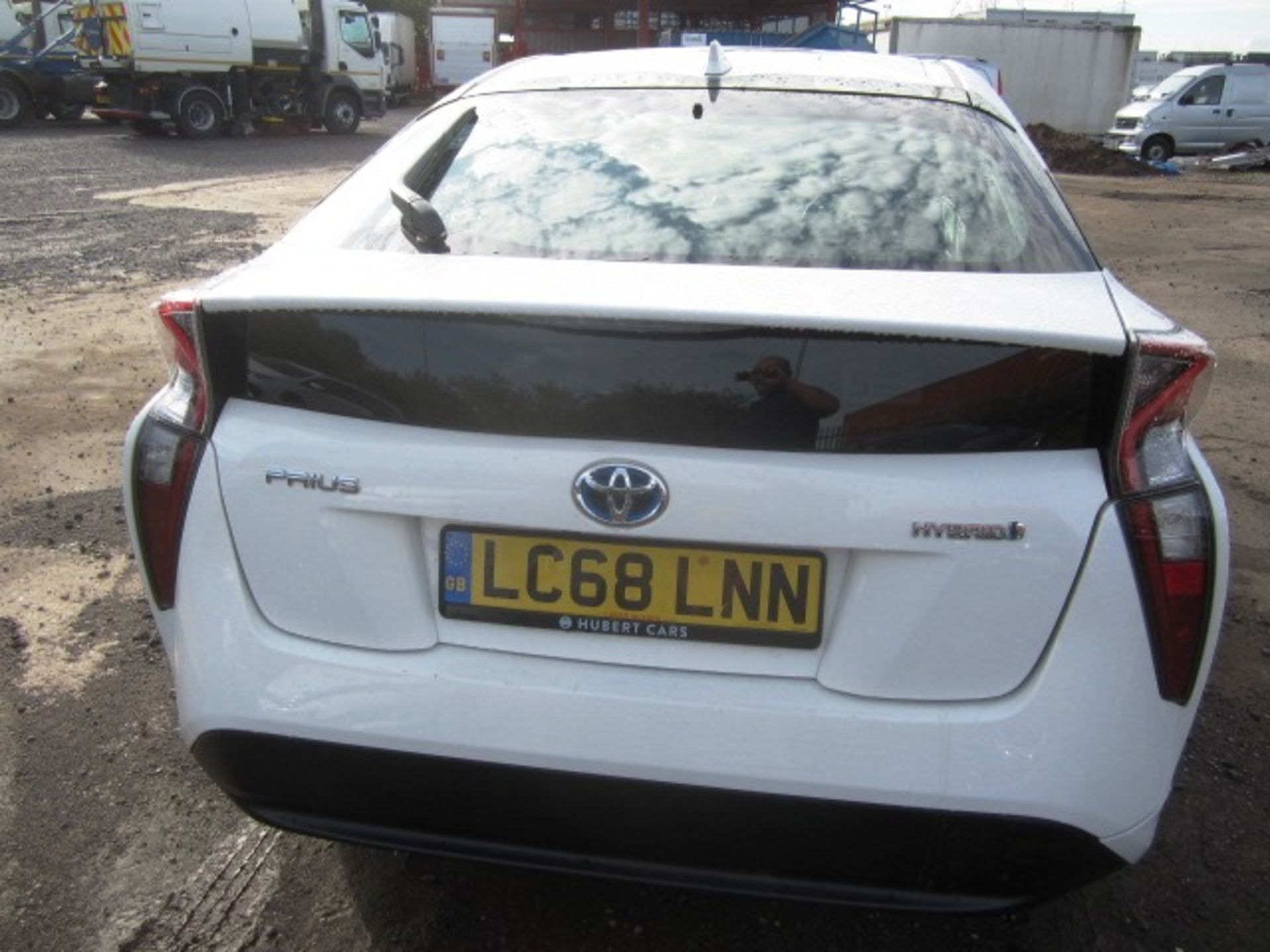 Toyota Prius Active VVT-I CVT 1.8 hybrid 5 door hatchback. Registration: LC68 LNN. Recorded - Image 6 of 20