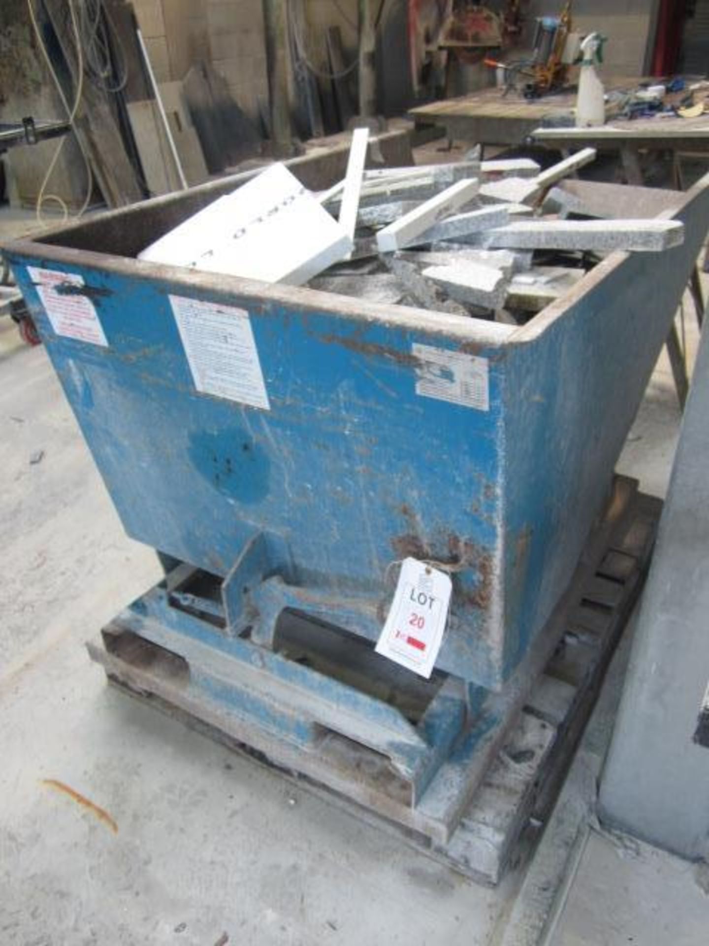 Chatford Engineering fork lift tipping skip, capacity 2500kg