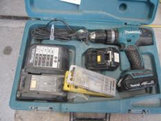 Makita 18v cordless drill, charger, carry case, drill bits