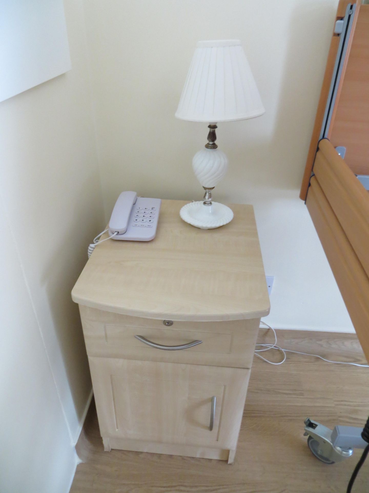 Contents of room Walnut to include four drawer bed chest, lockable bedside cabinet (no key), two - Image 3 of 4