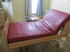 Belluno height adjustable wooden framed mobile bed (Sept 2000) SWL 250Kg 240V s/n 902117/001 *(