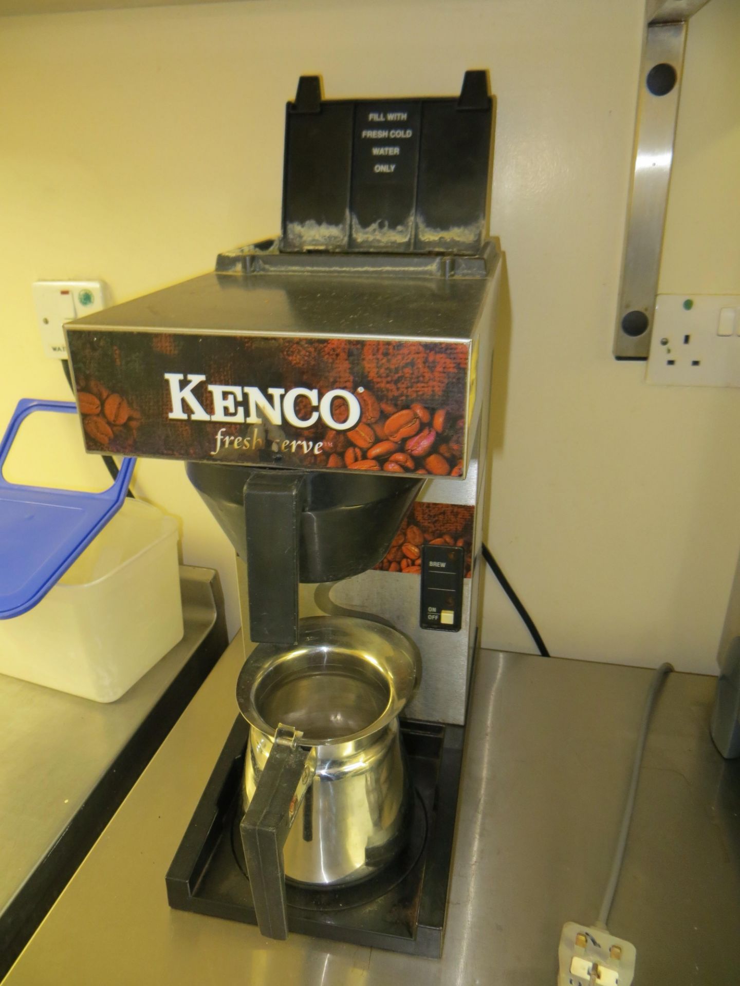 Instanta CPF4100 twin hot water dispenser, Dairy Crest chilled milk dispenser and a Kenco Filter - Image 3 of 3