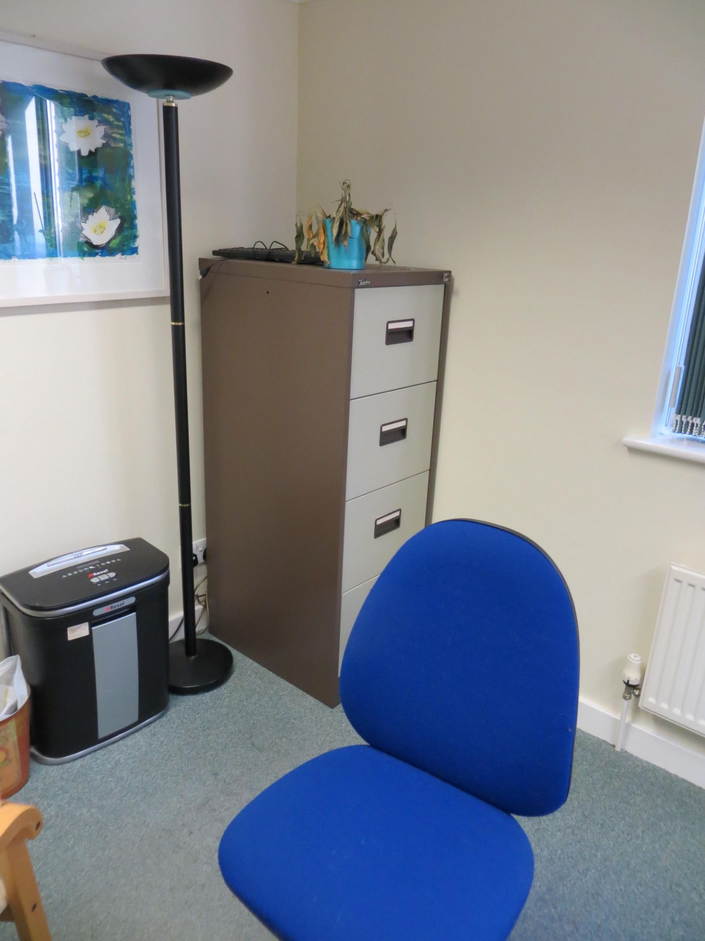 Contents of office by laundry room to include wave front desk, two pedestals, swivel & tilt chair, - Image 2 of 3