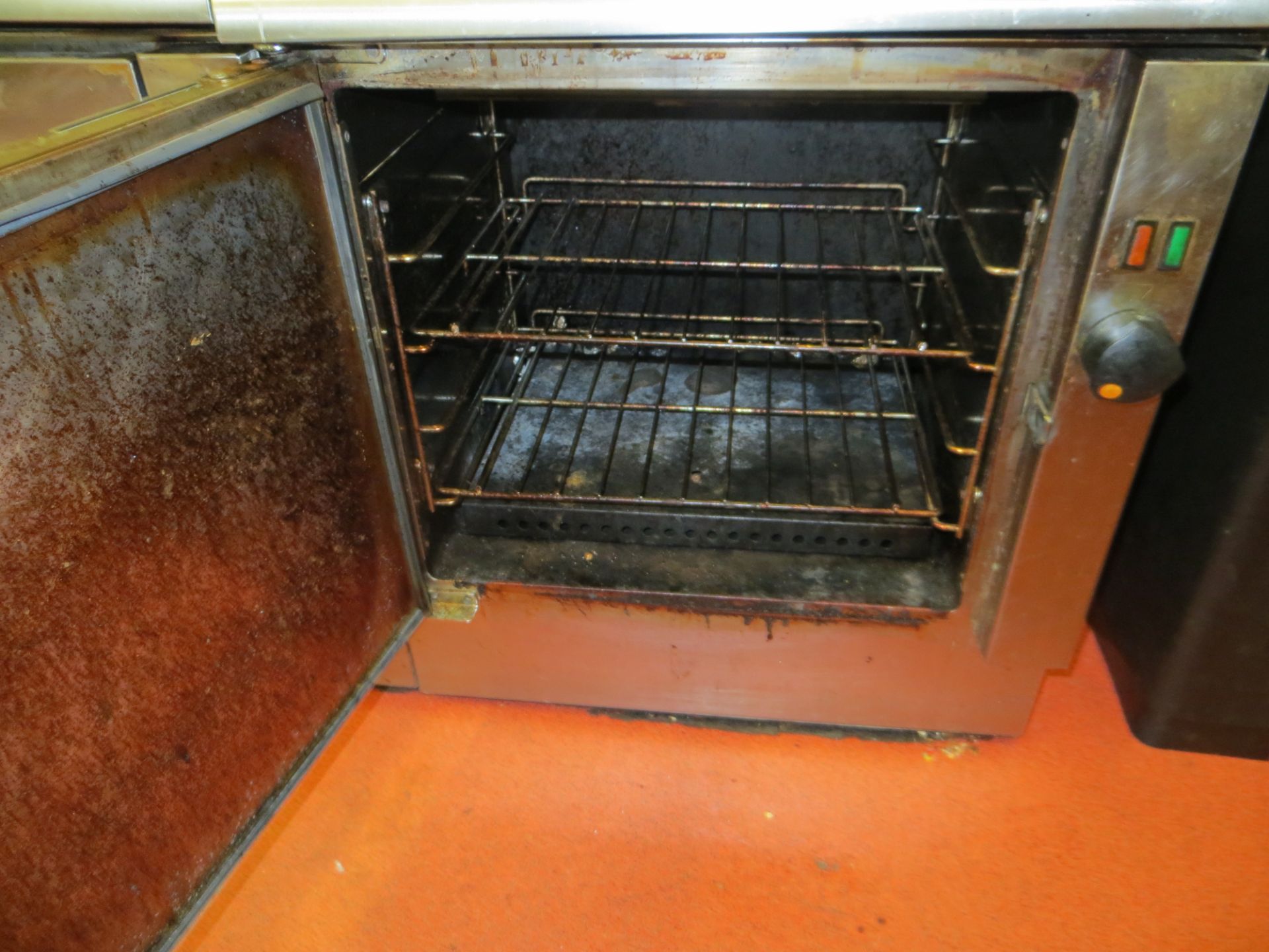 Lincat Electric stainless steel 4 hob oven - Image 2 of 2