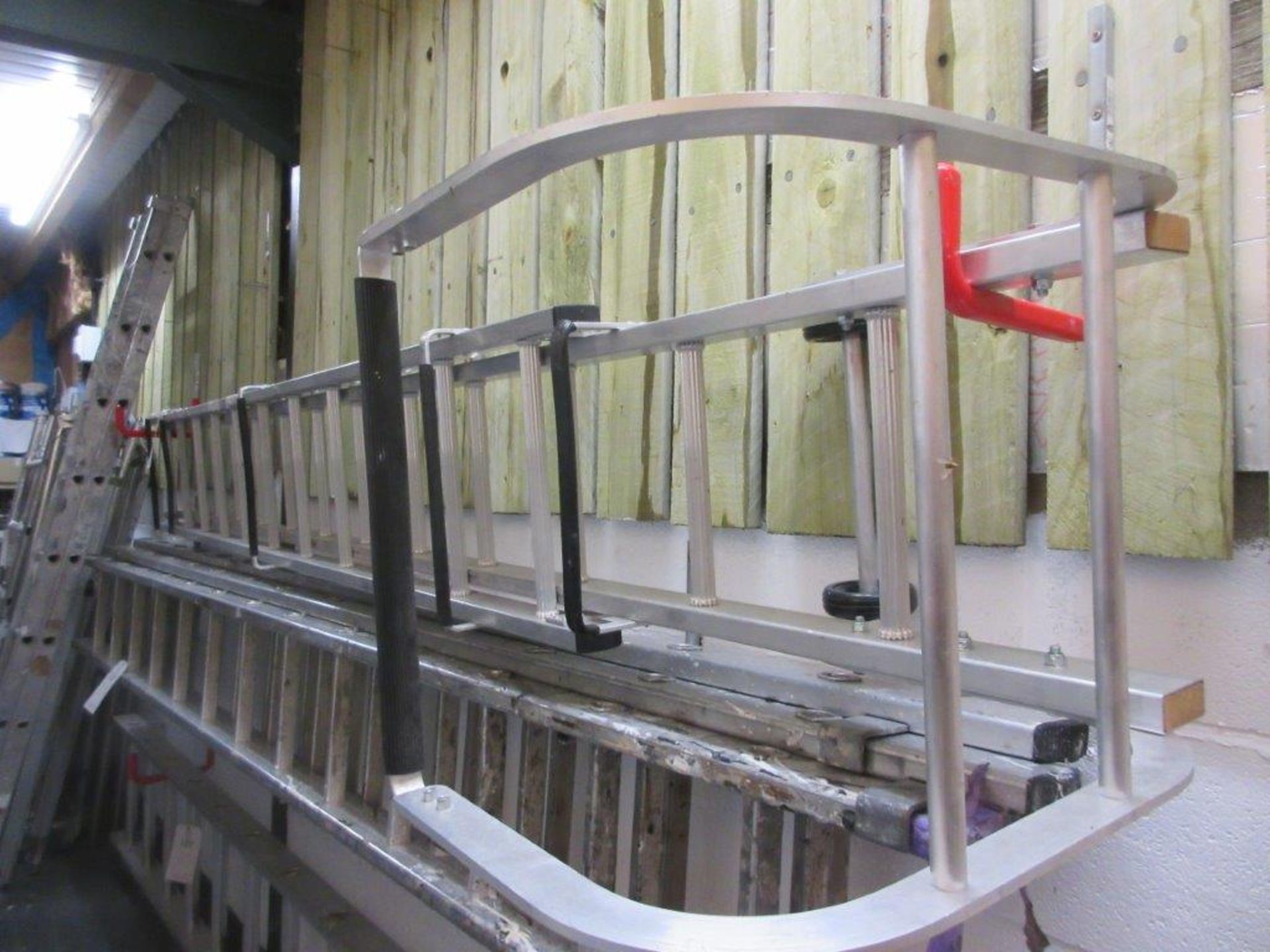 24-rung aluminium roof/ cat ladder - Image 4 of 4