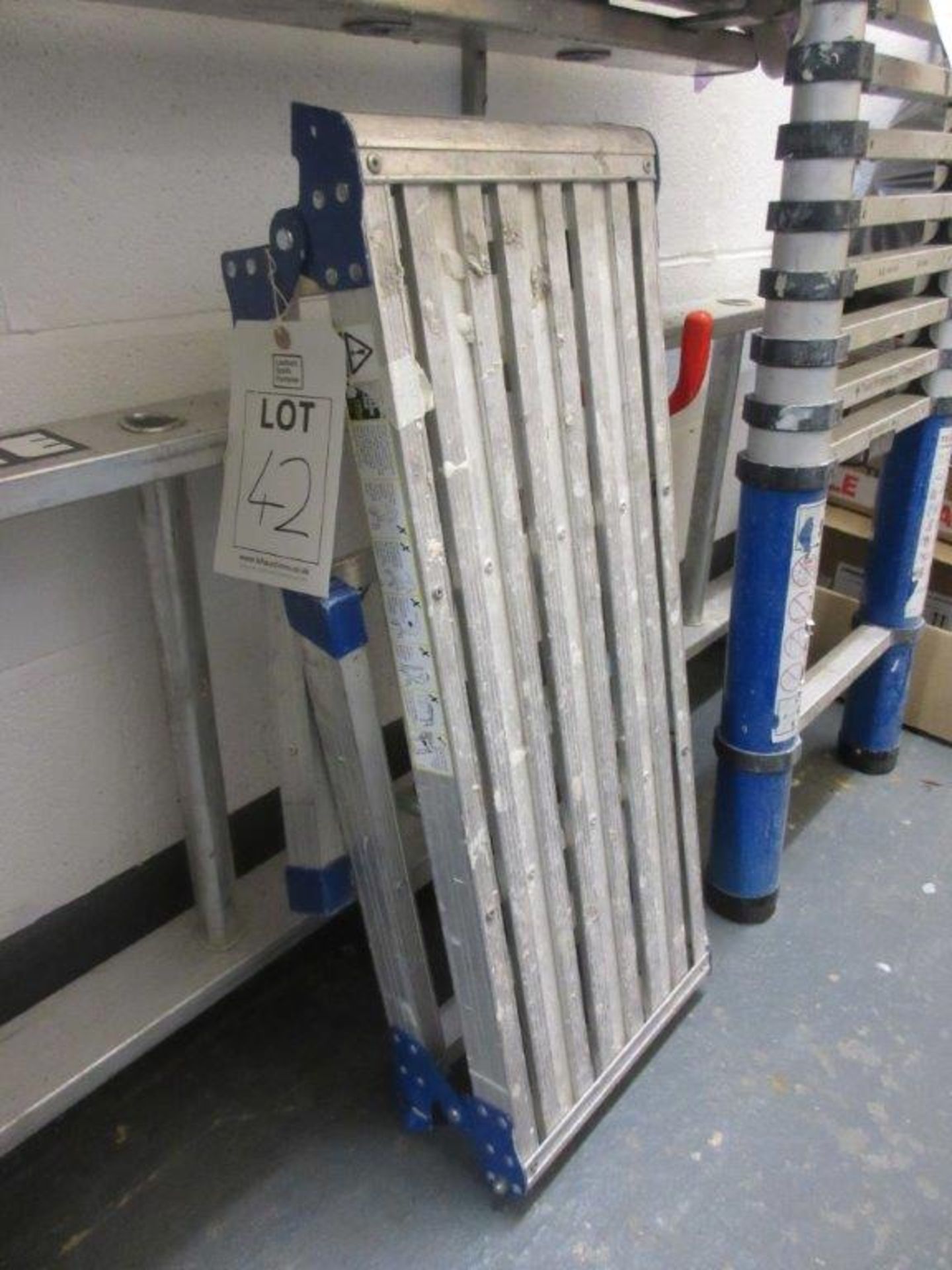 Aluminium folding low-height work platform - Image 3 of 3
