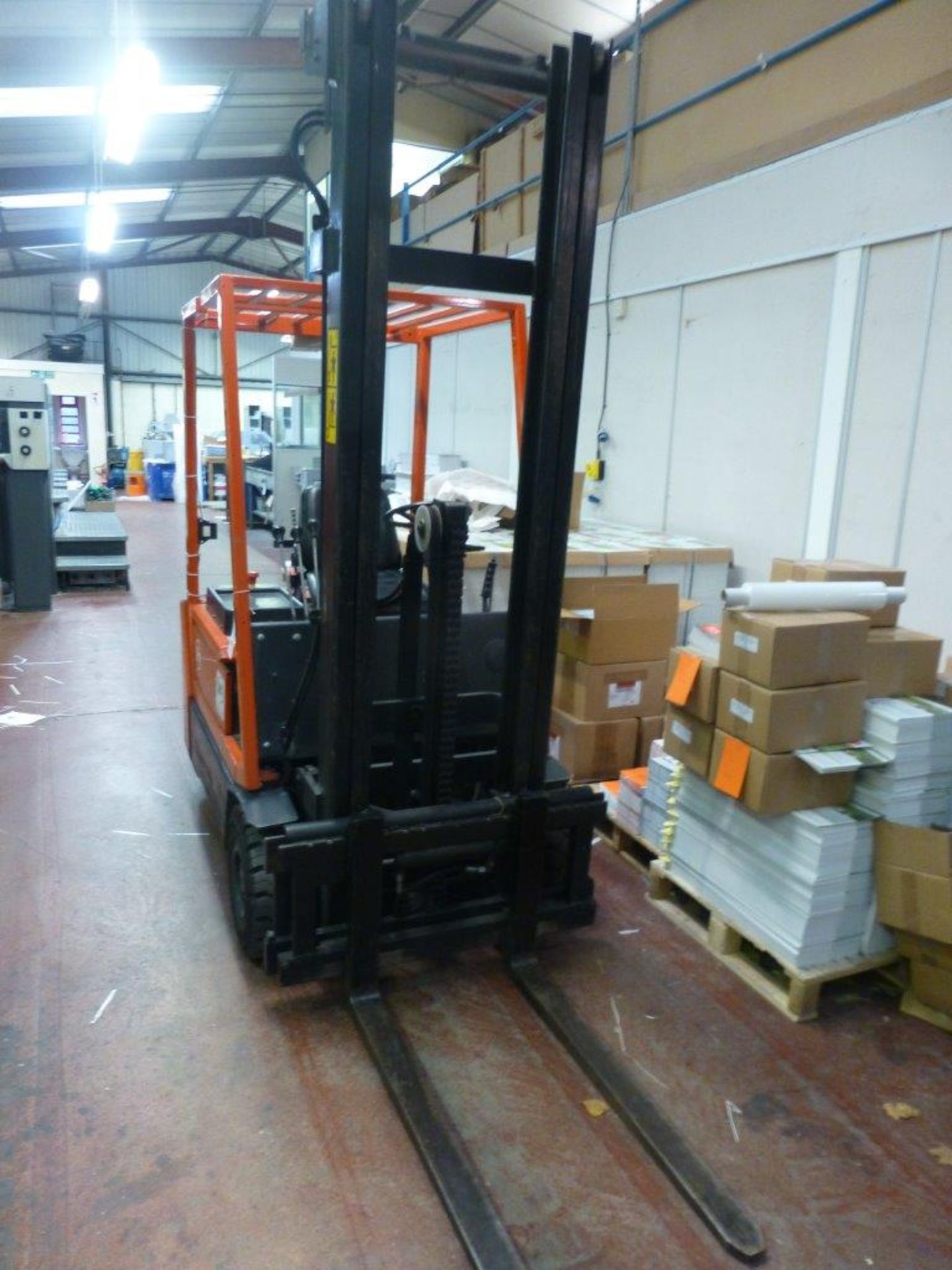 BT Rolatruc Model CB1800 F battery powered counter-balance fork lift truck, capacity: 1,750Kg with - Image 3 of 4