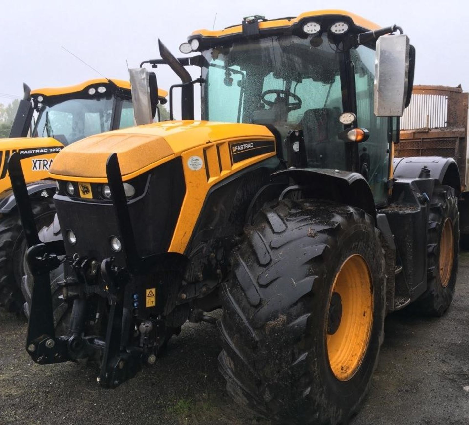 JCB 4220 Fastrac tractor, YOM: 2017, Reg: AY66 WRC, No. JCB43X60LG2184716, 5,008 hours, with Quicke - Image 3 of 15