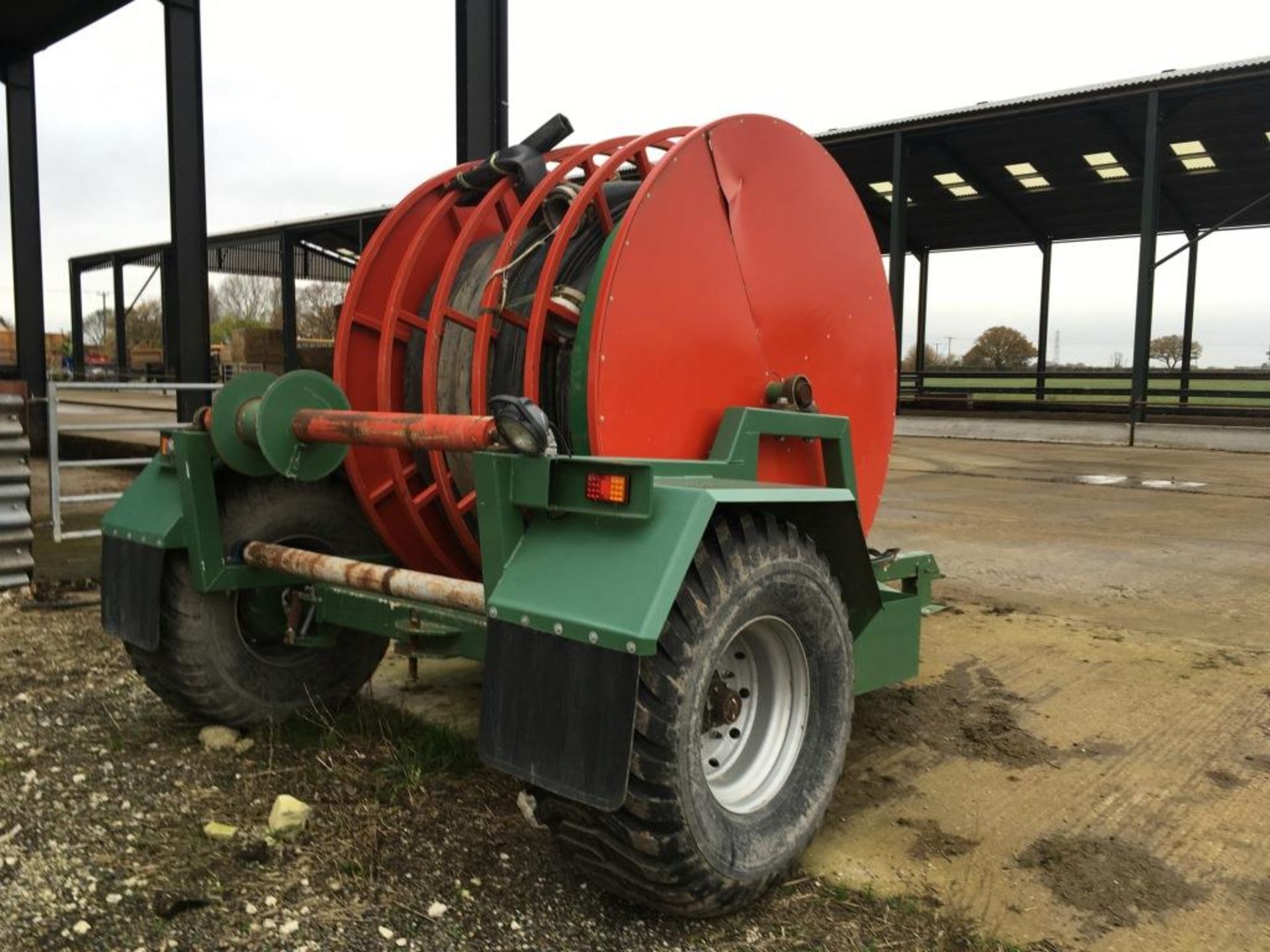 Trailed reeler, hydraulic drive, with a quantity of hose - Image 7 of 8