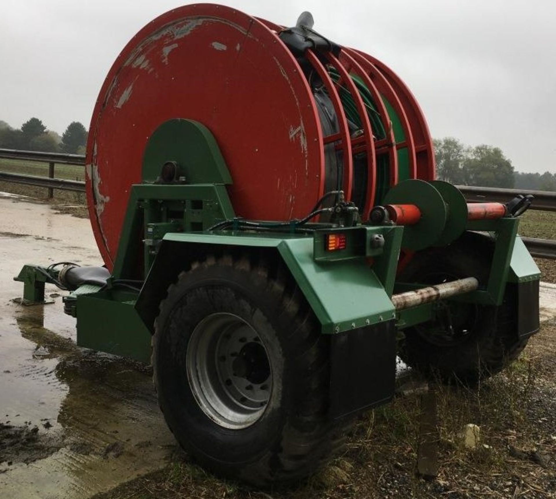 Trailed reeler, hydraulic drive, with a quantity of hose - Image 3 of 8