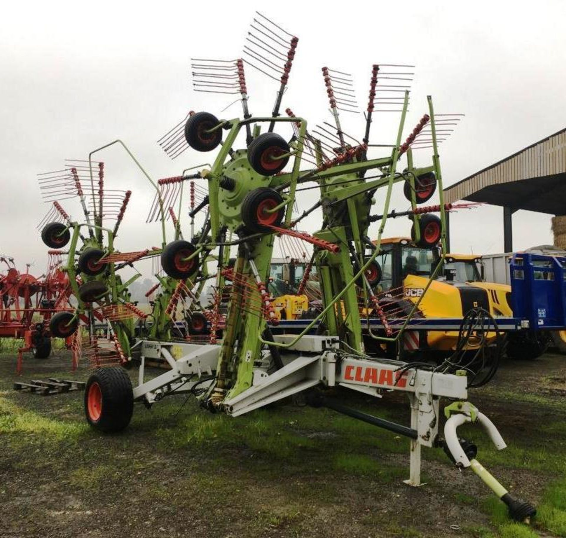 Claas Liner 3000 hydraulic folding and extending trailed tedder, YOM: 2005, No. 60501926