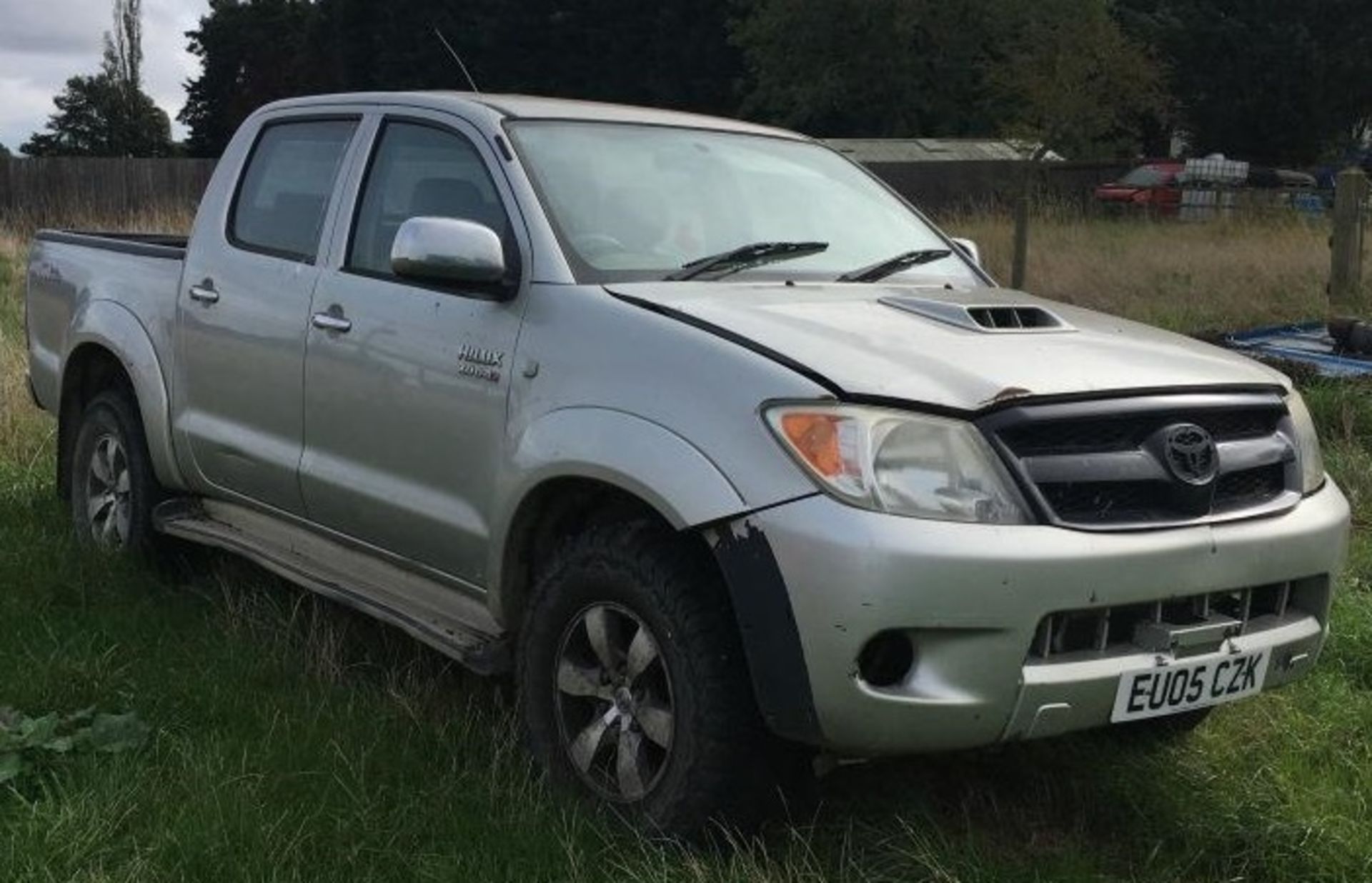 Toyota Hilux D-4D 4x4 ECT-I Automatic pick up, MOT expired, YOM: 2005, Reg: EU05 CZK, 141,714