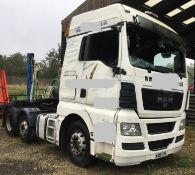 MAN TGX 26.440 tractor unit, 6x2 mid lift (accident damage for spares), YOM: 2011, Reg: NX61 XYL,