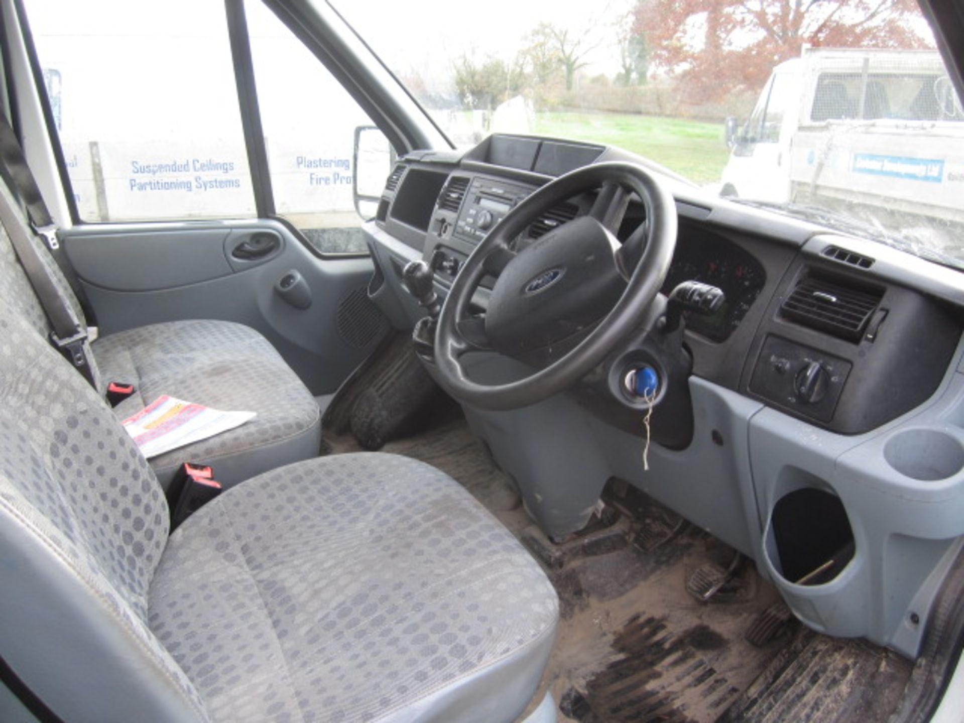 Ford Transit crew double cab 115 T350l D/C Rwd 2.4d, 115bhp drop side tipper Registration: YS61 - Image 12 of 13