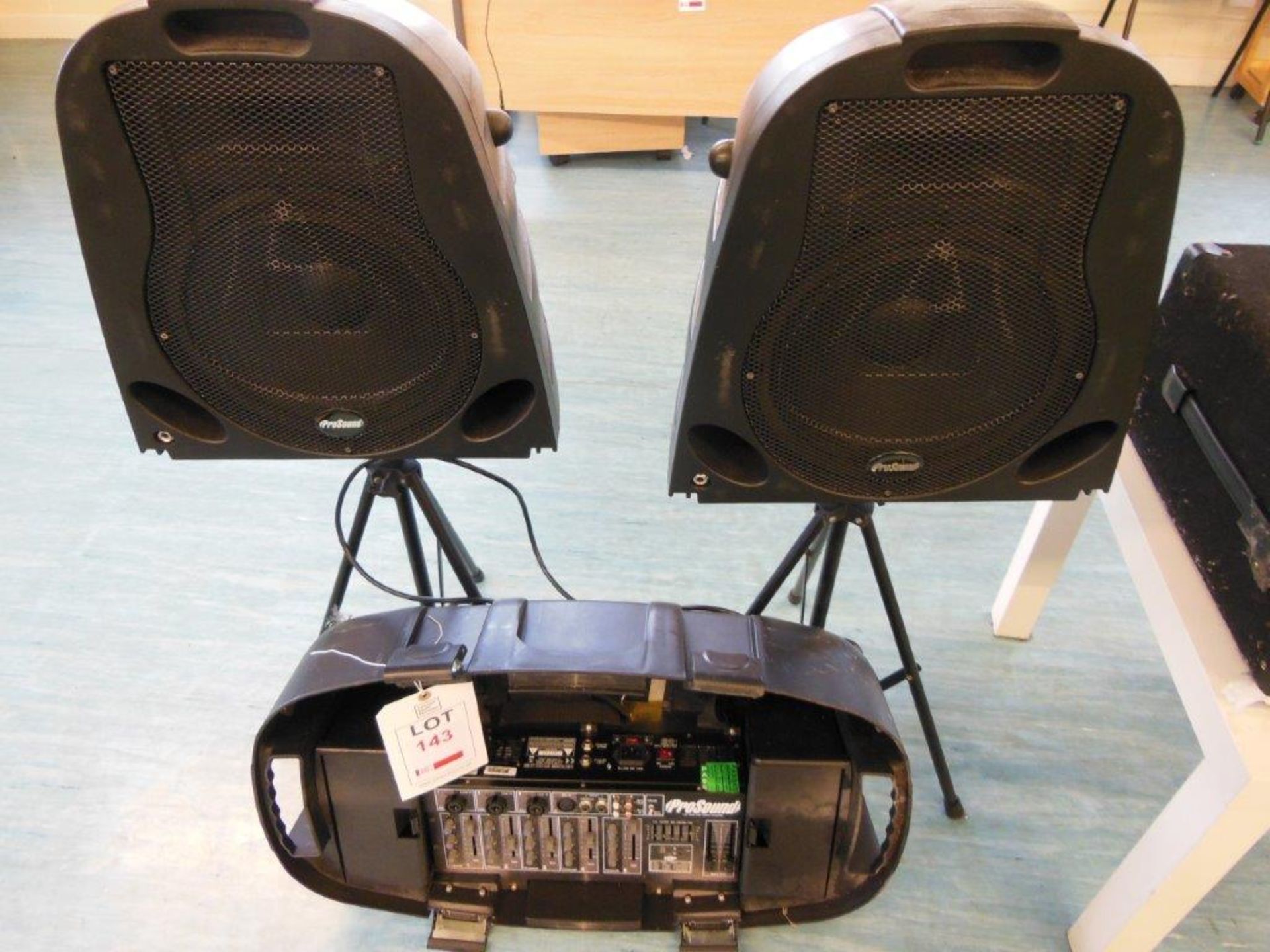 Prosound 150 watt DSP mixer amp c/w 2 speakers and travel case. *(Lot located: Milverton Prep