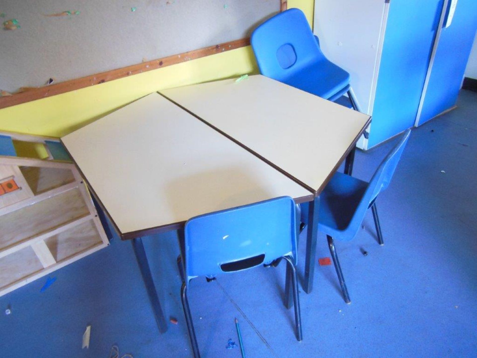 Remaining contents of Pre-school Rooms and Store to include 2 tall bookcases, 2 - 180x120cm wipe - Image 8 of 16