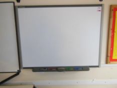 Smart board, 130x97cm with black, green, blue and red pens, wiper and a Benq DLP HDMI digital