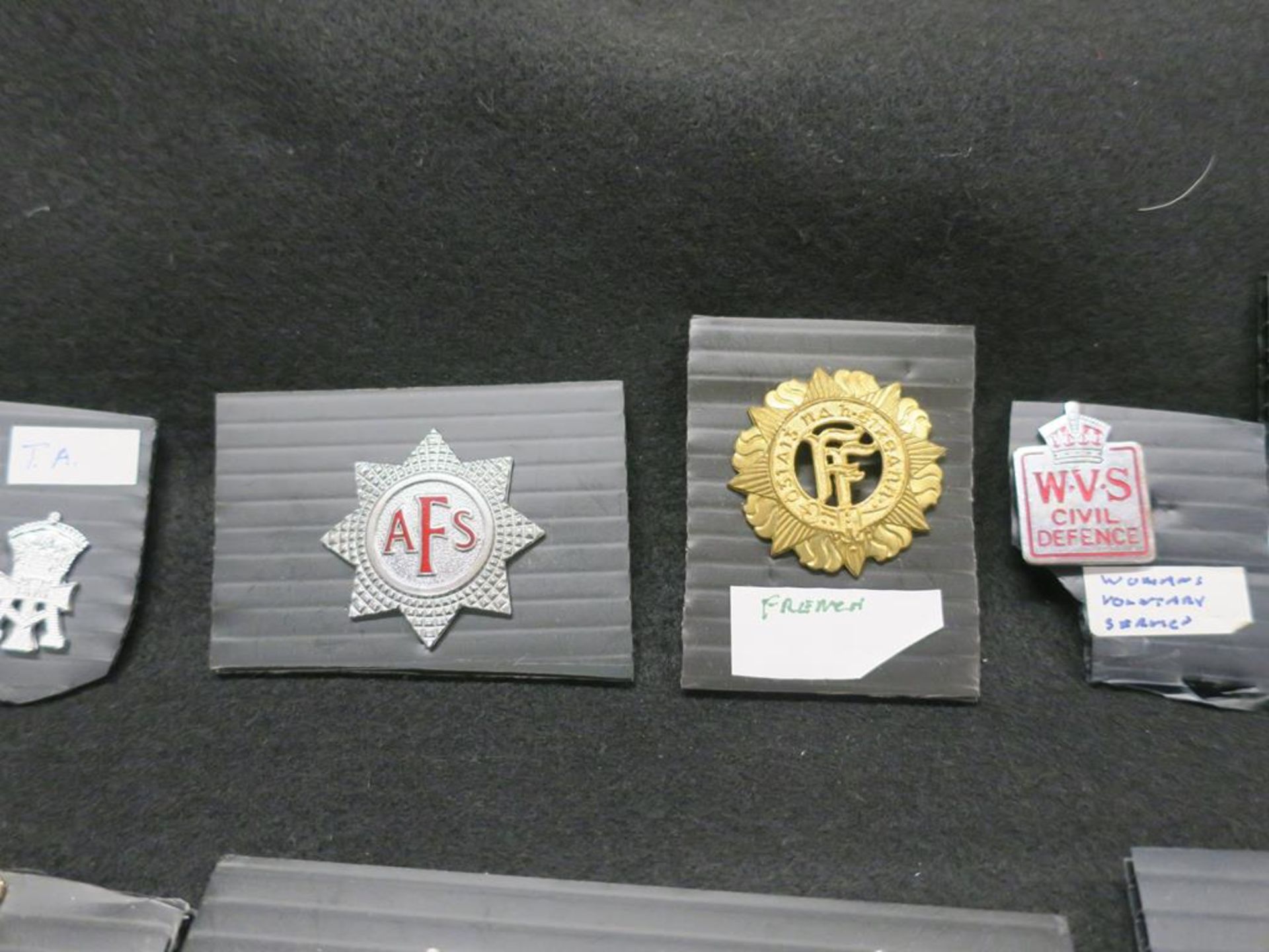 A Box containing Military Badges and Buttons with some Commercial Buttons, Fire Service, Police, - Image 8 of 11