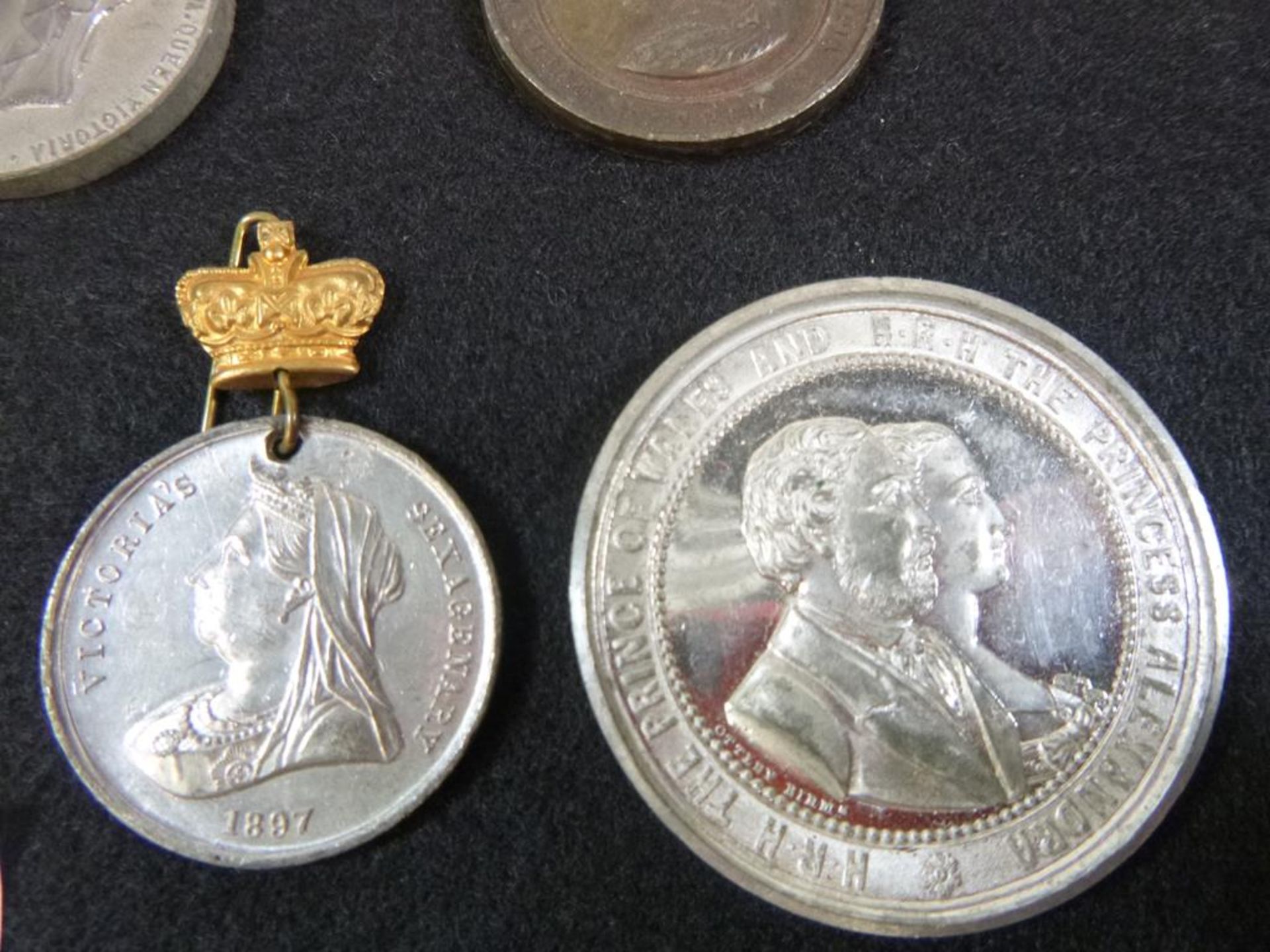 An interesting collection of 19th Century Commemorative Medals including The Opening of Clifton - Image 6 of 8