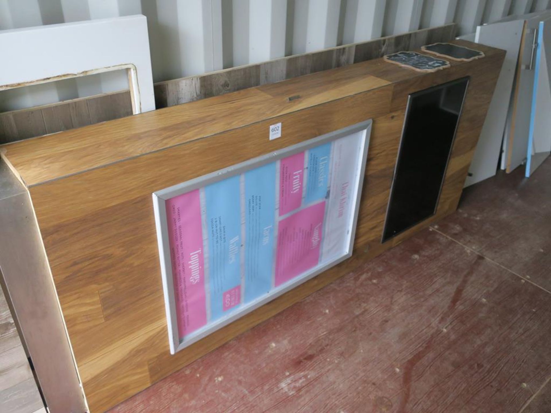 * A Display Totam Unit complete with Inbuilt LG Flat Screen TV, together with 7 Carcass Units - Image 7 of 7