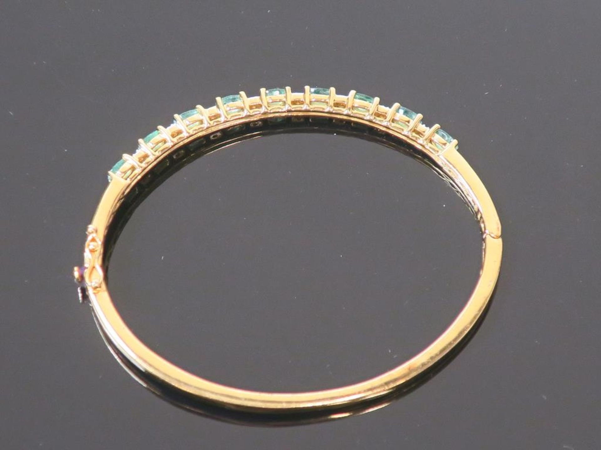 A Diamond and Emerald Set Yellow Metal Bangle marked '925' (est £70-£110) - Image 4 of 4