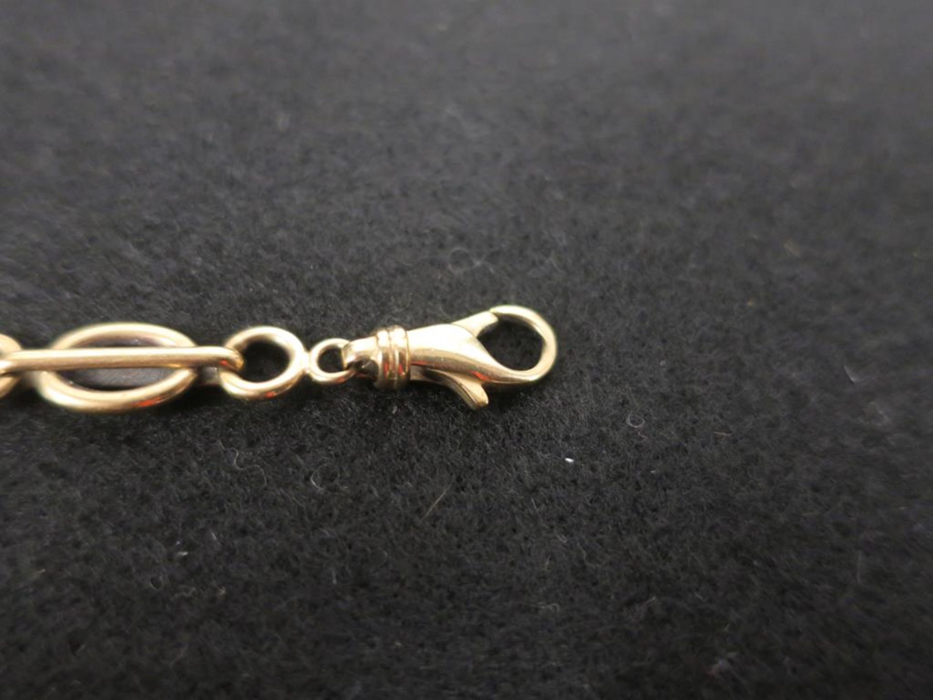 A 9ct Gold Chain Bracelet 16.5gms (est £120-£160) - Image 3 of 3