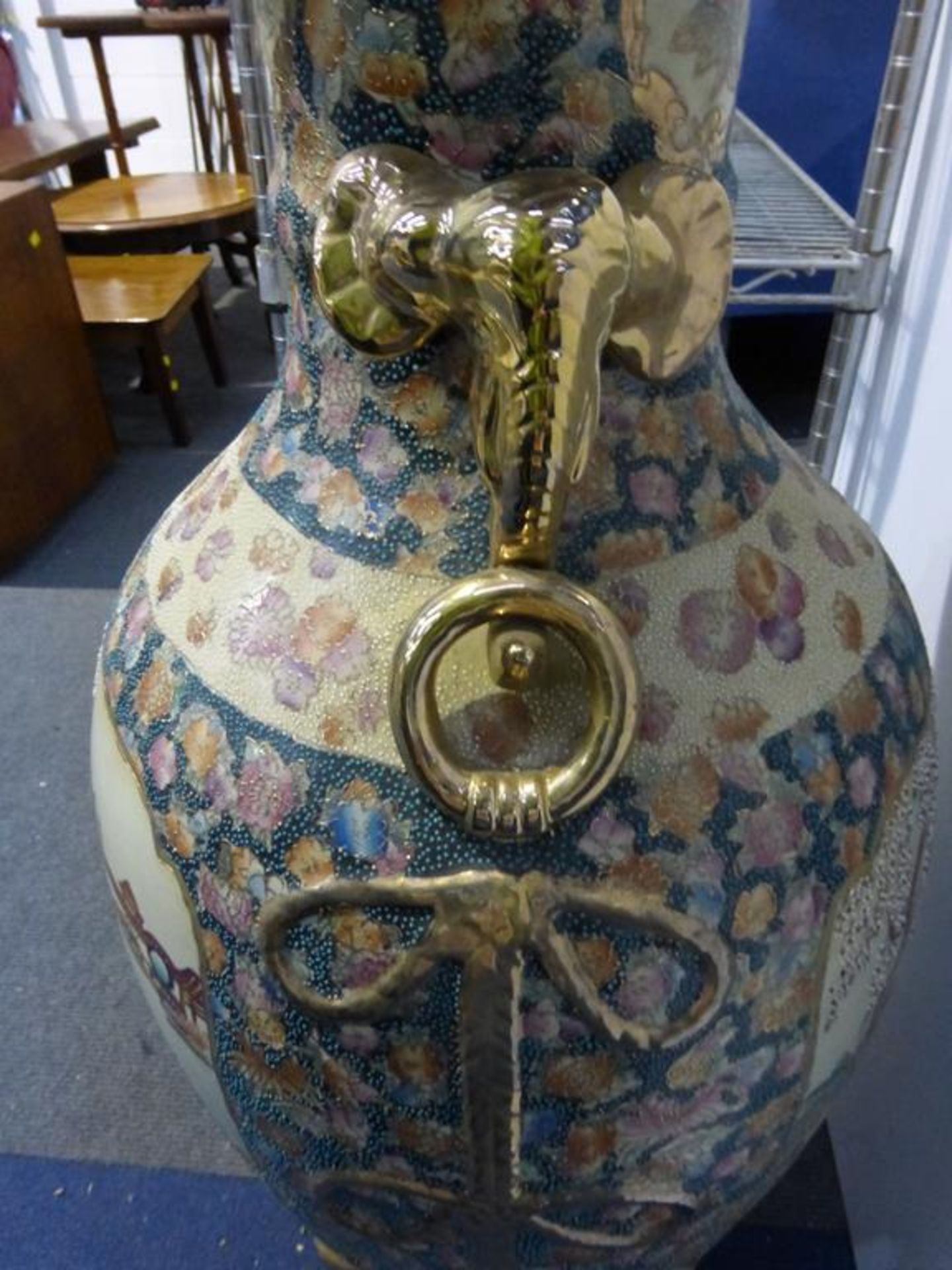 A large Oriental style Vase (95cm tall) (est. £50-£80) - Image 2 of 3
