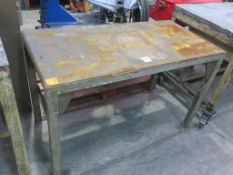 * Metal Workshop Bench 48'' Width x 24'' Diameter x 31'' Height. Please Note there is a £5 plus