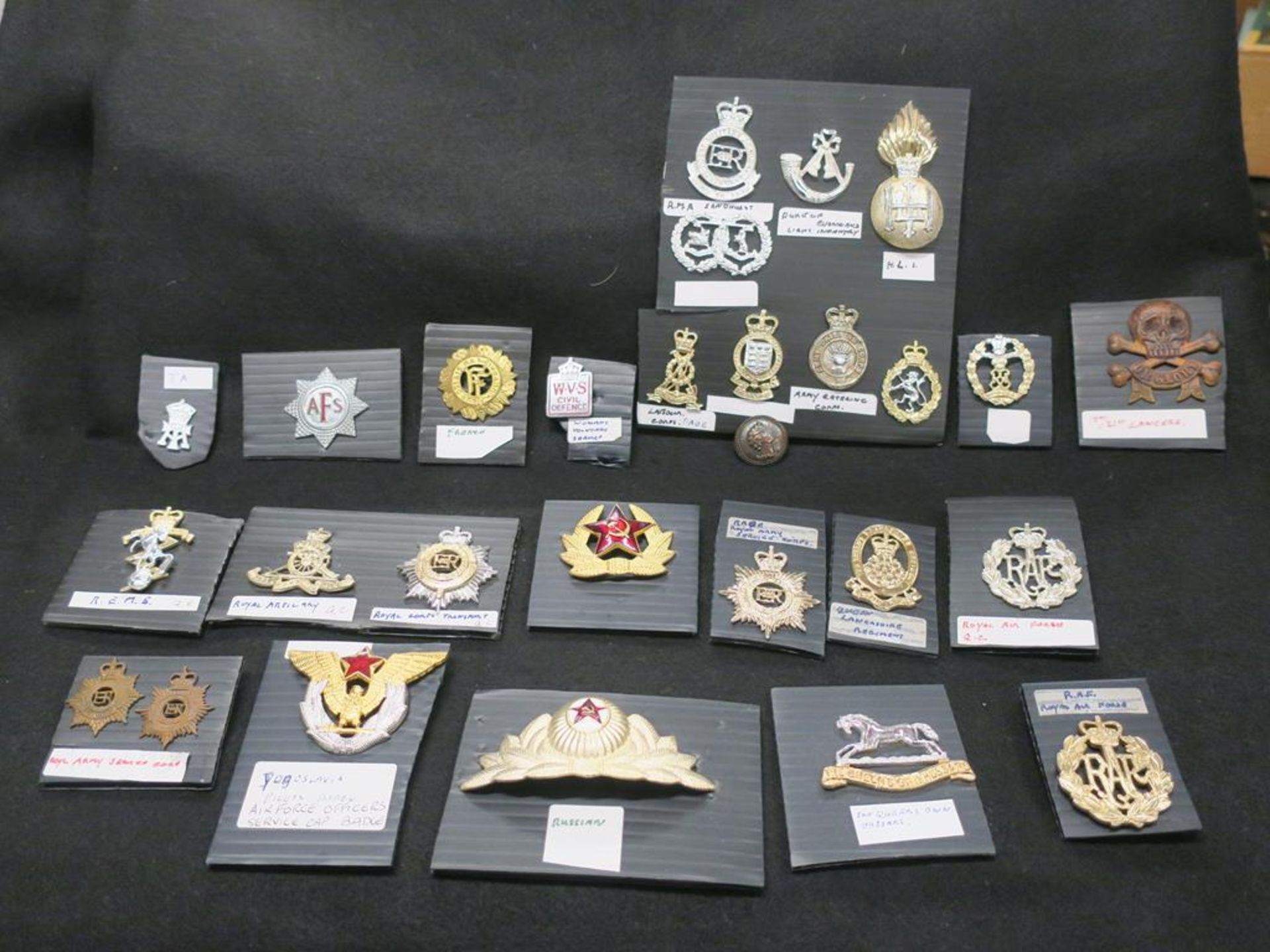 A Box containing Military Badges and Buttons with some Commercial Buttons, Fire Service, Police, - Image 6 of 11