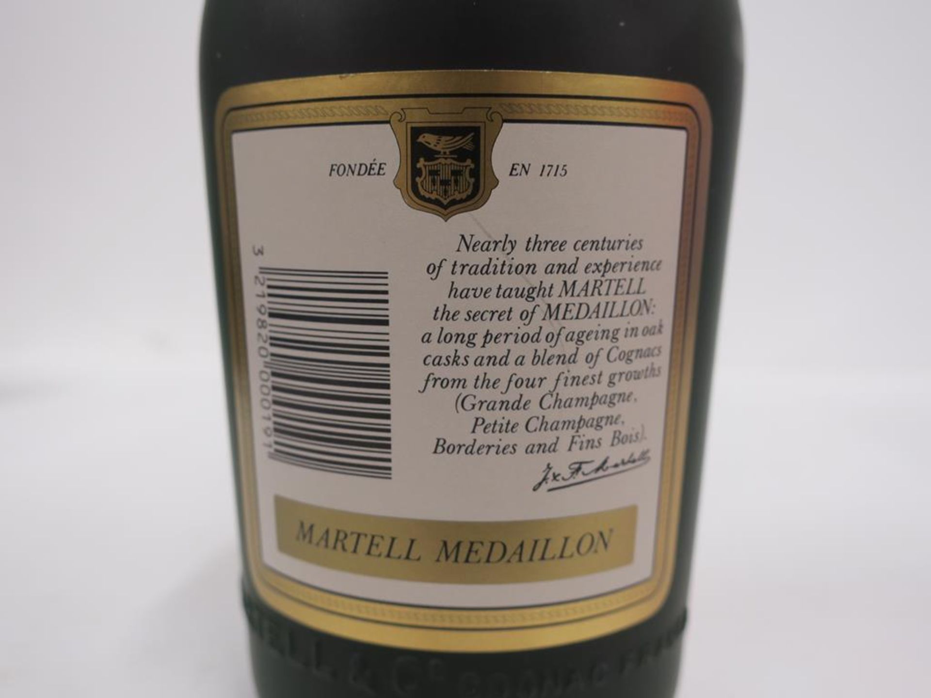 A 68cl Bottle of Martell VSOP Medaillon Liqueur Cognac 40% Vol, 70° Proof with original box. - Image 6 of 6