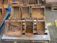 * 6 x Various Digger Buckets. Please Note there is a £5 plus VAT Lift Out Fee on this lot