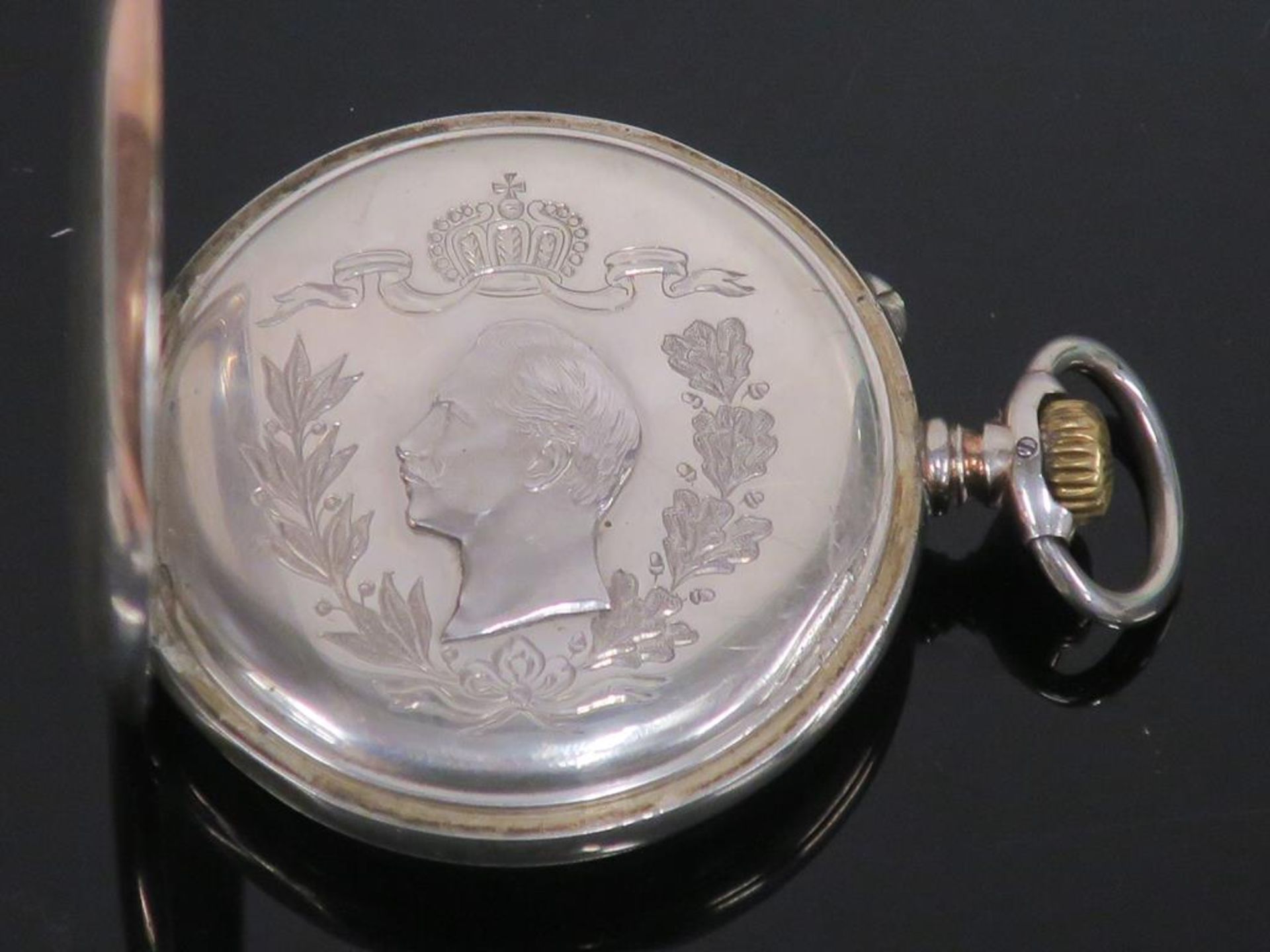 A Fine Silver Pocket Watch Hallmarked with 0.800, 1327426, a Grouse, a German Crescent Moon and - Image 4 of 7