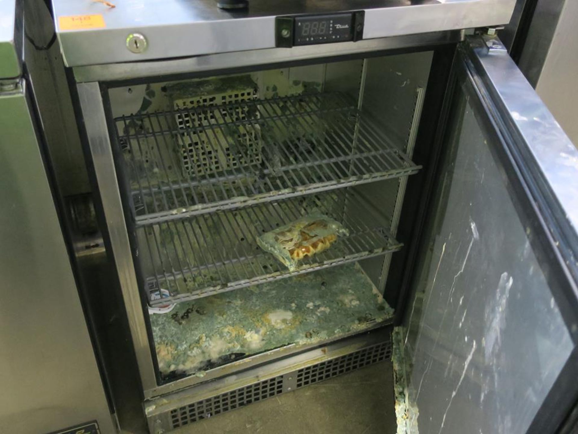 * True Model TUC24C Under Counter Freezer - Image 3 of 4