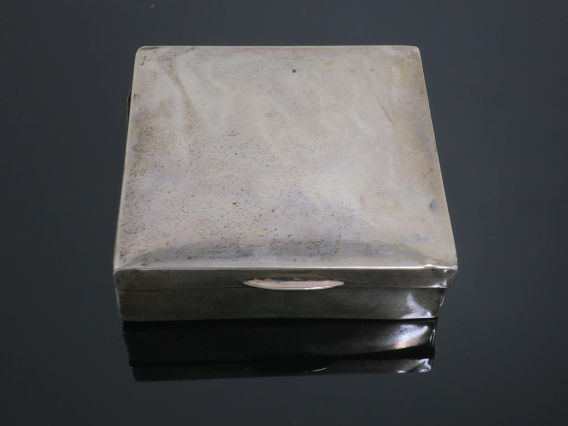 A Hallmarked Silver Box with Hinged Lid, Wooden Lined (H2.5cm, W8.4cm, D9.1cm) (est £45-£90) - Image 2 of 6