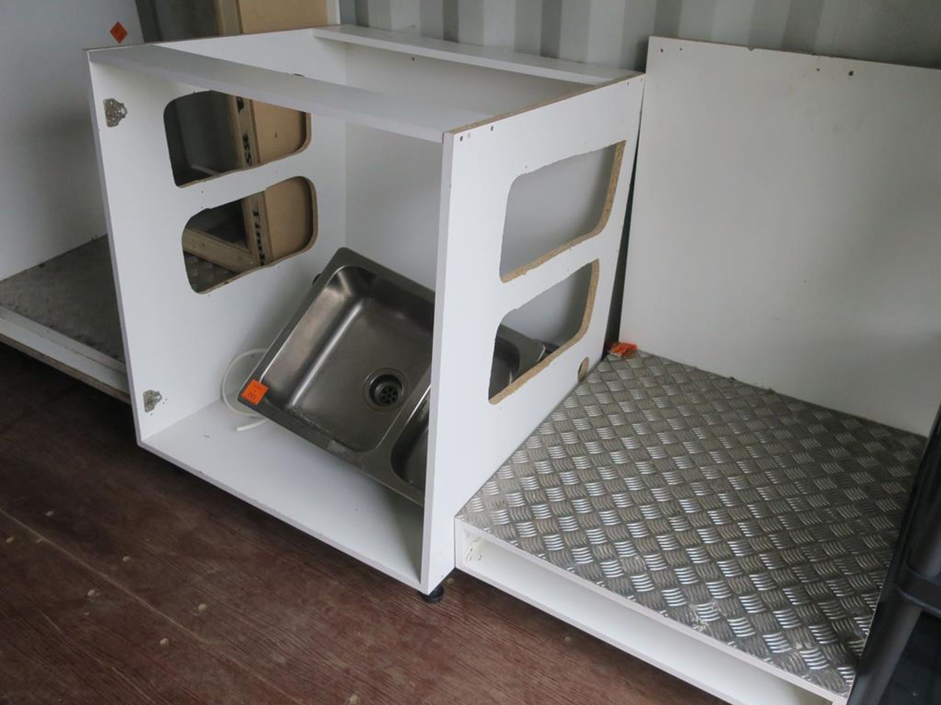 * A Display Totam Unit complete with Inbuilt LG Flat Screen TV, together with 7 Carcass Units - Image 3 of 7