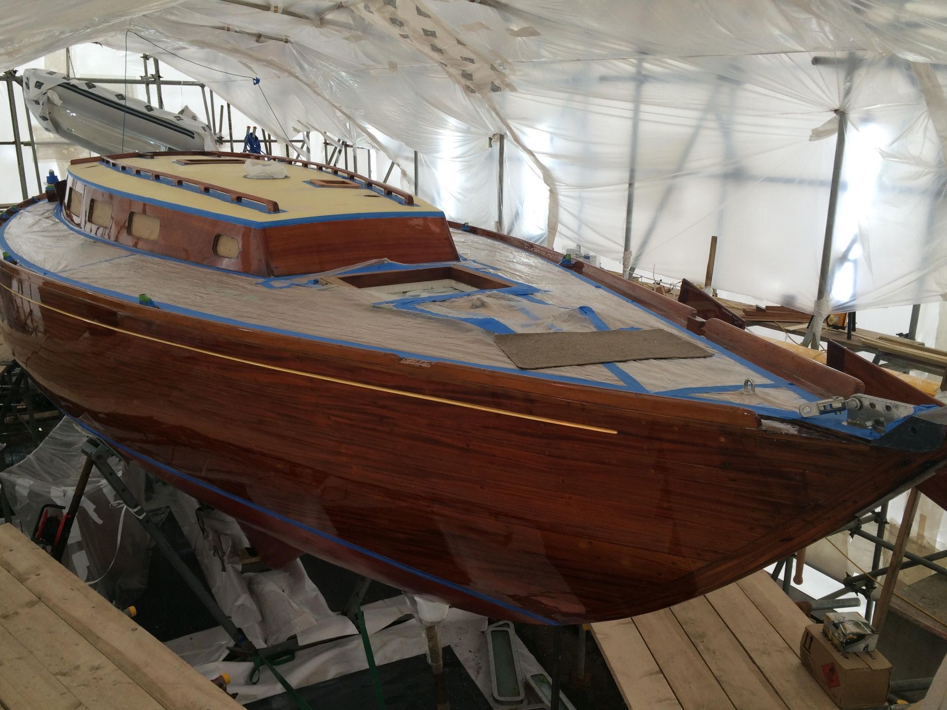 McGruer Wooden Classic 38' Conditioned Sailing Yacht. A McGruer Wooden Classic 38' Sailing Yacht. - Bild 7 aus 12