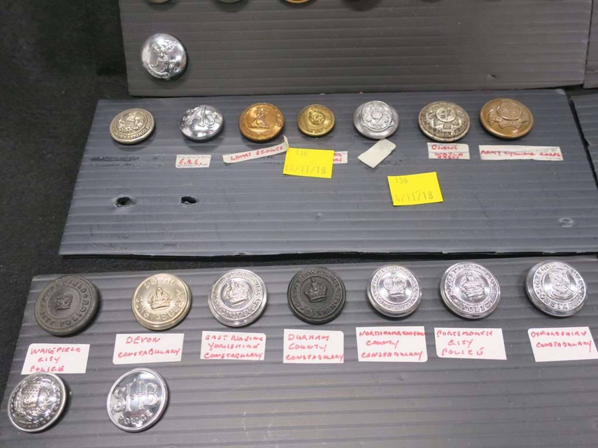 A Box containing Military Badges and Buttons with some Commercial Buttons, Fire Service, Police, - Image 5 of 11