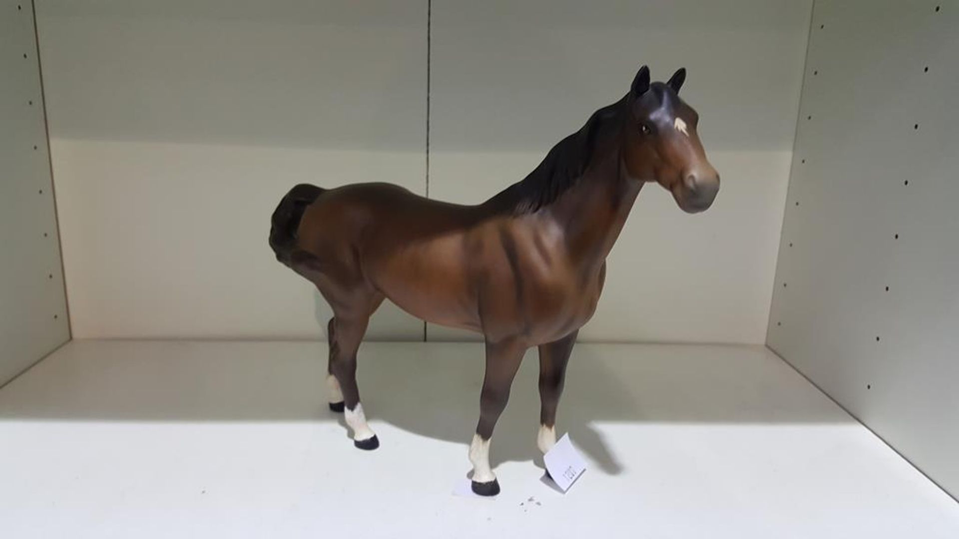 A Brown Beswick Horse with Matte Finish (est £20-£40) - Image 2 of 2