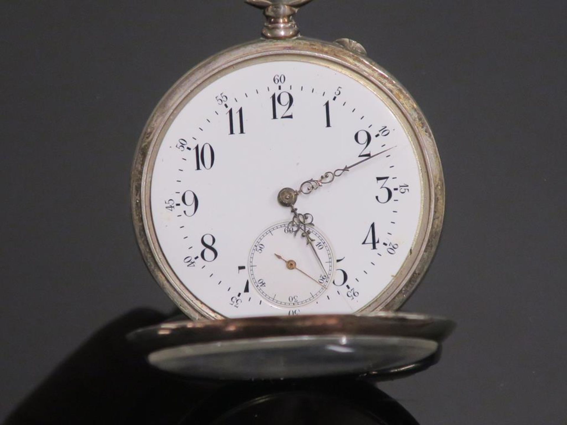 A Fine Silver Pocket Watch Hallmarked with 0.800, 1327426, a Grouse, a German Crescent Moon and - Image 2 of 7