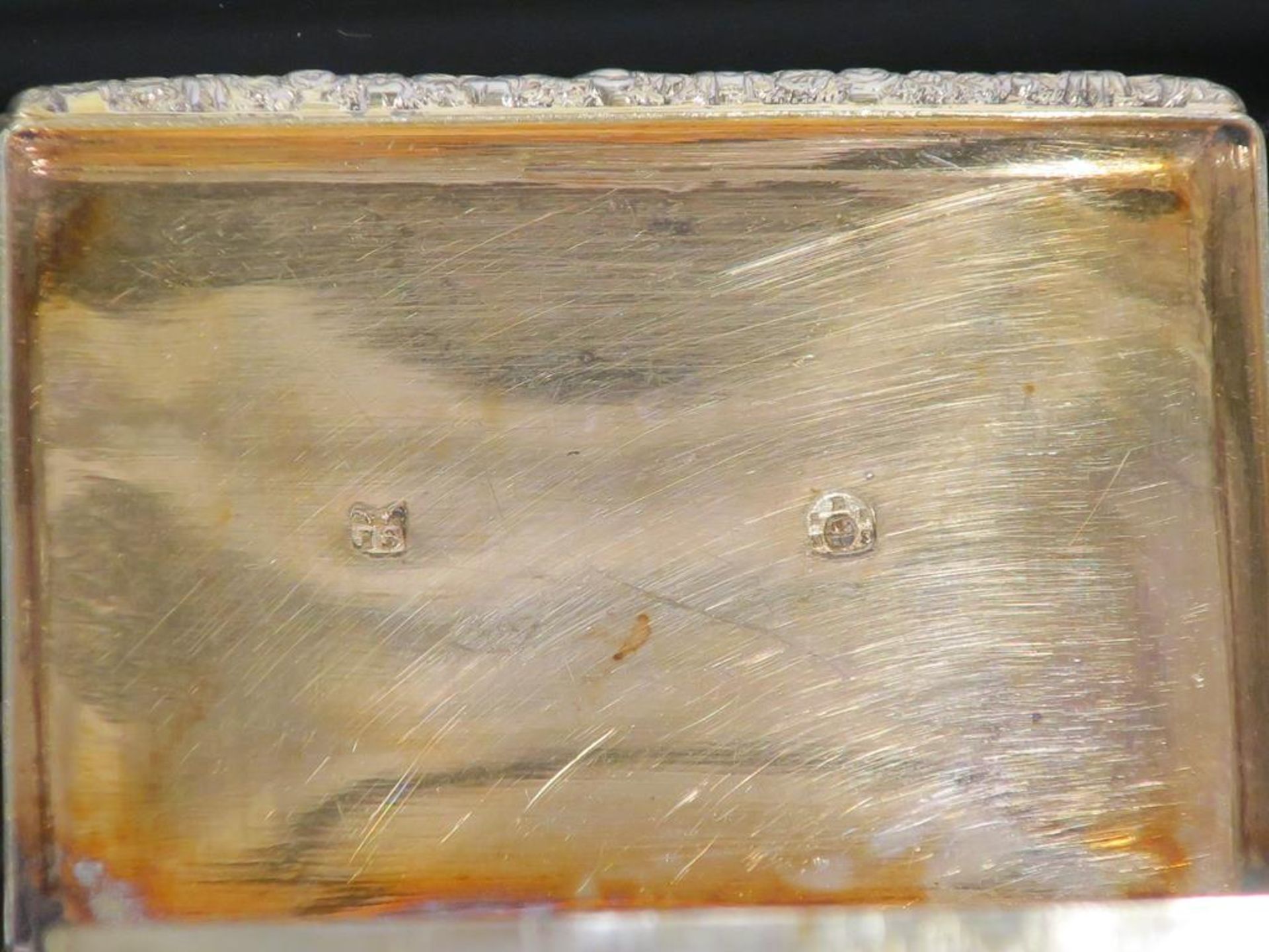An Austro Hungarian Silver Snuff Box (Prague Assay Marks) (est £150-£300) - Image 3 of 3