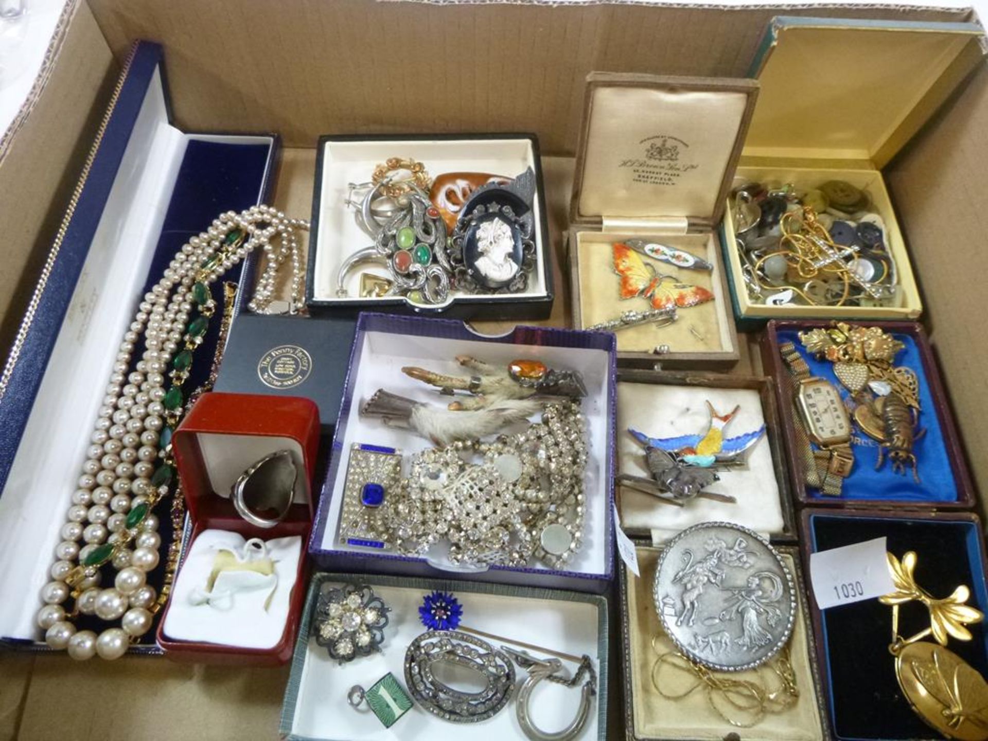 A good collection of antique Silver and other Jewellery to include Charles Horner enamel Brooches,