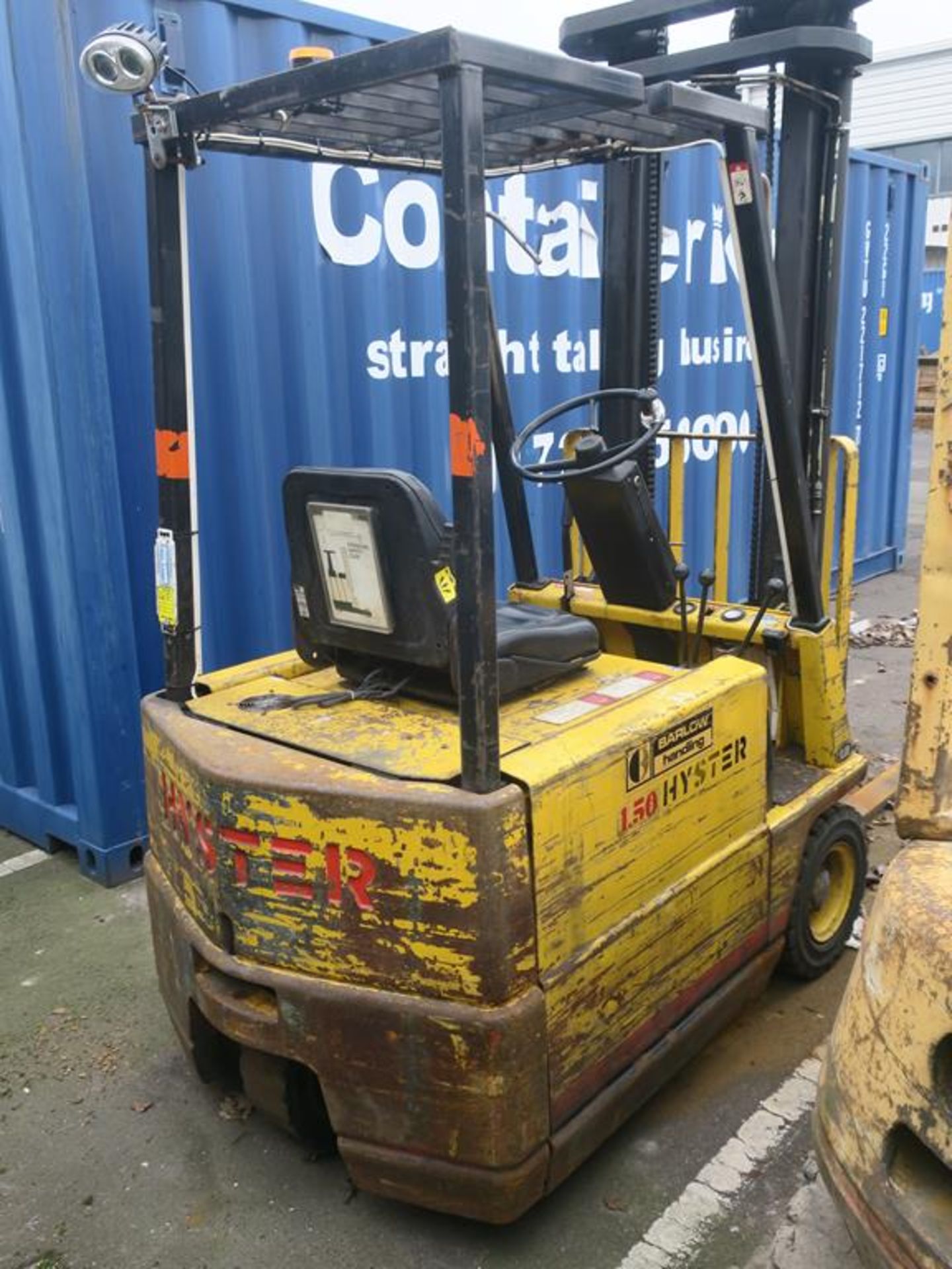 * Hyster 1.50 Electric Forklift with duplex mast and side shift, GNB 2100 LP charger. Please note - Image 5 of 9