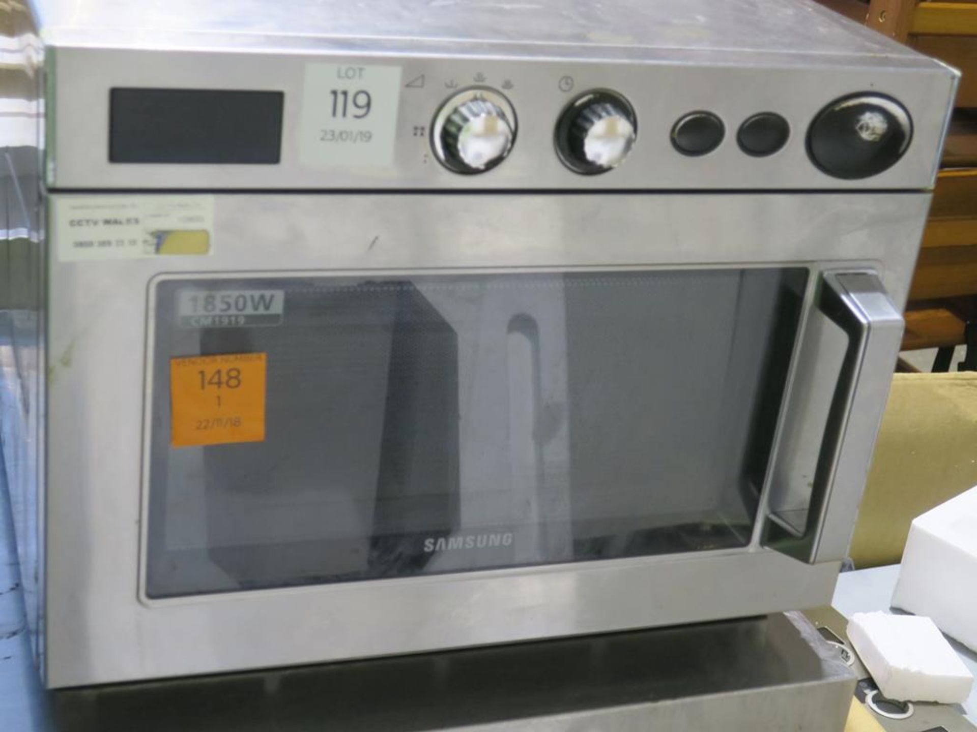 * Samsung 1850W Microwave - Image 2 of 4