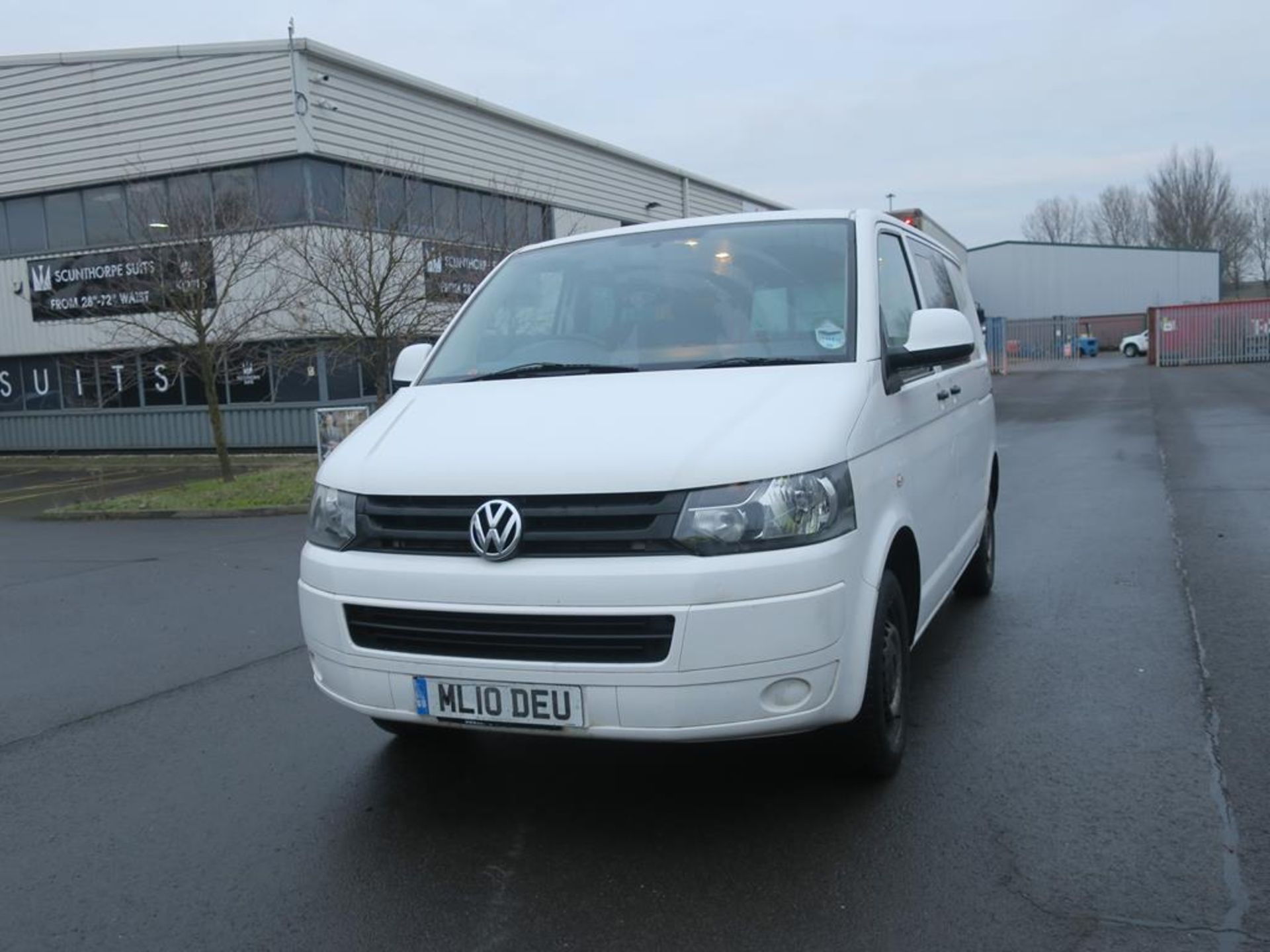 * 2010 Volkswagen Transporter T32 140 TDI SWB 1968cc Diesel 6 Seater, V5 Present, MOT Expires 20