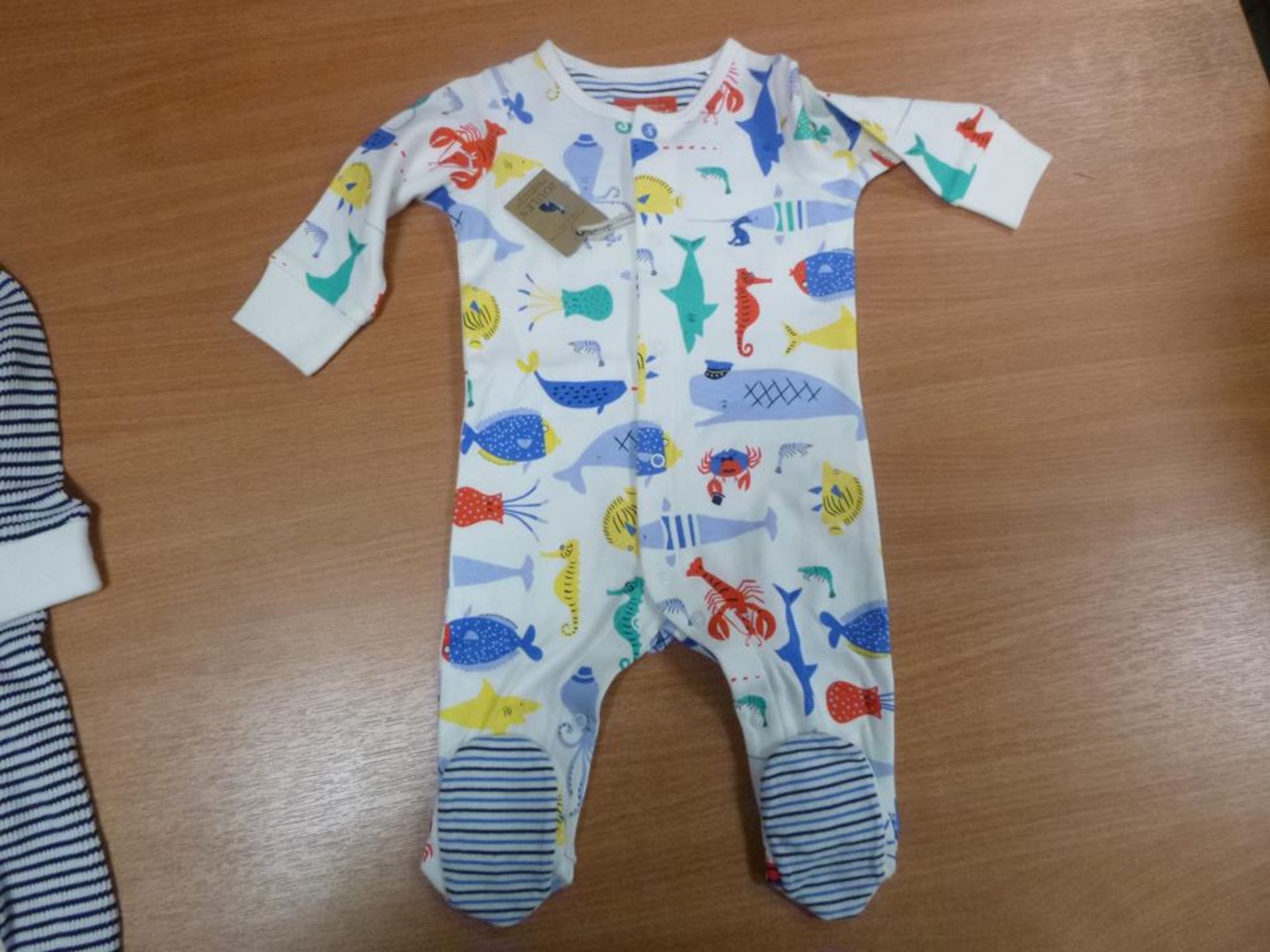 Qty of Babies All-In-one Suits, sizes 0-3mths - 18-24mths. Also 2 part sets, sizes 0-3mths - 18- - Image 6 of 9