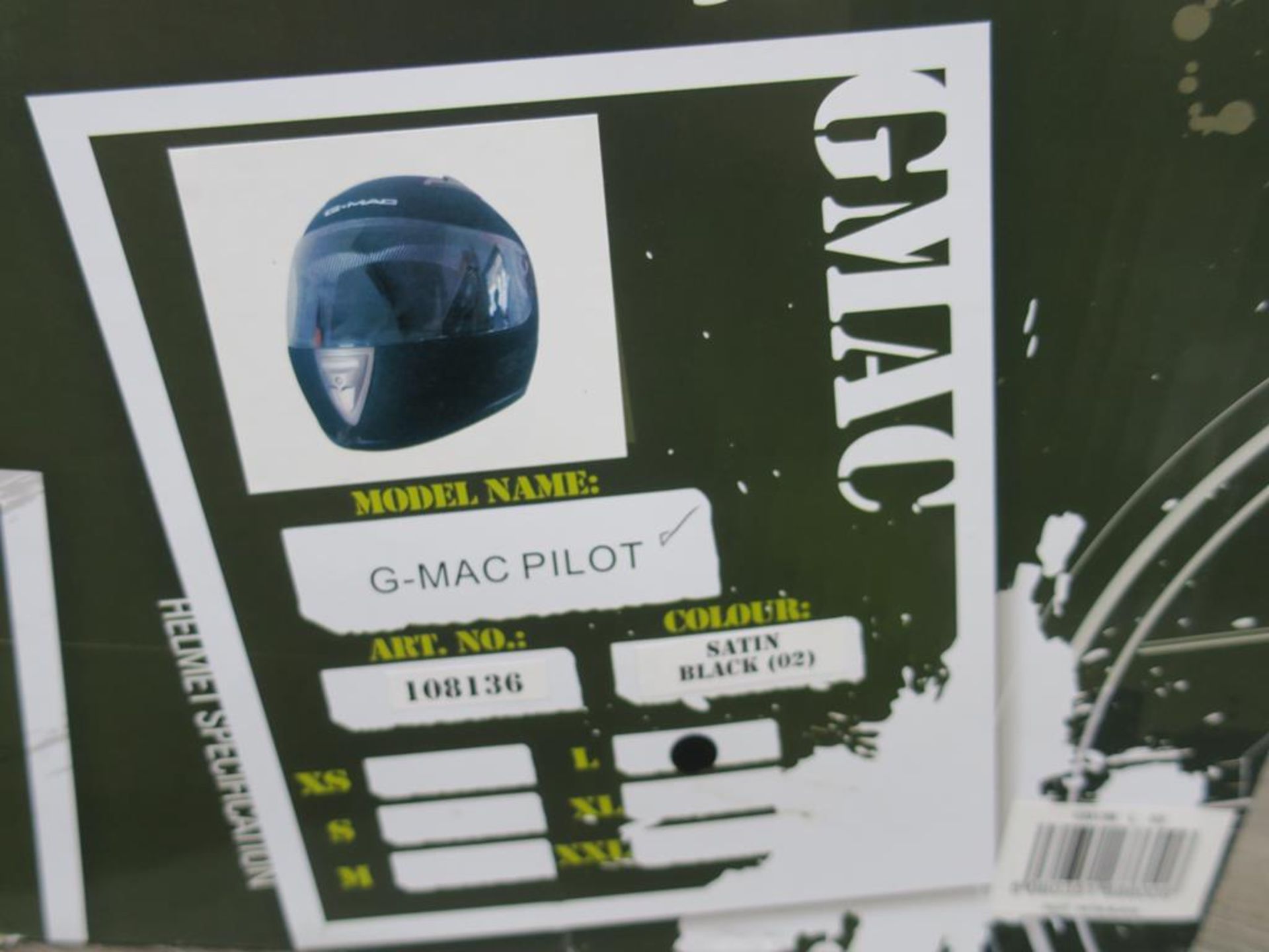 * A G-Mac Pilot Satin Black 108136 Helmet size L (RRP £36.99)