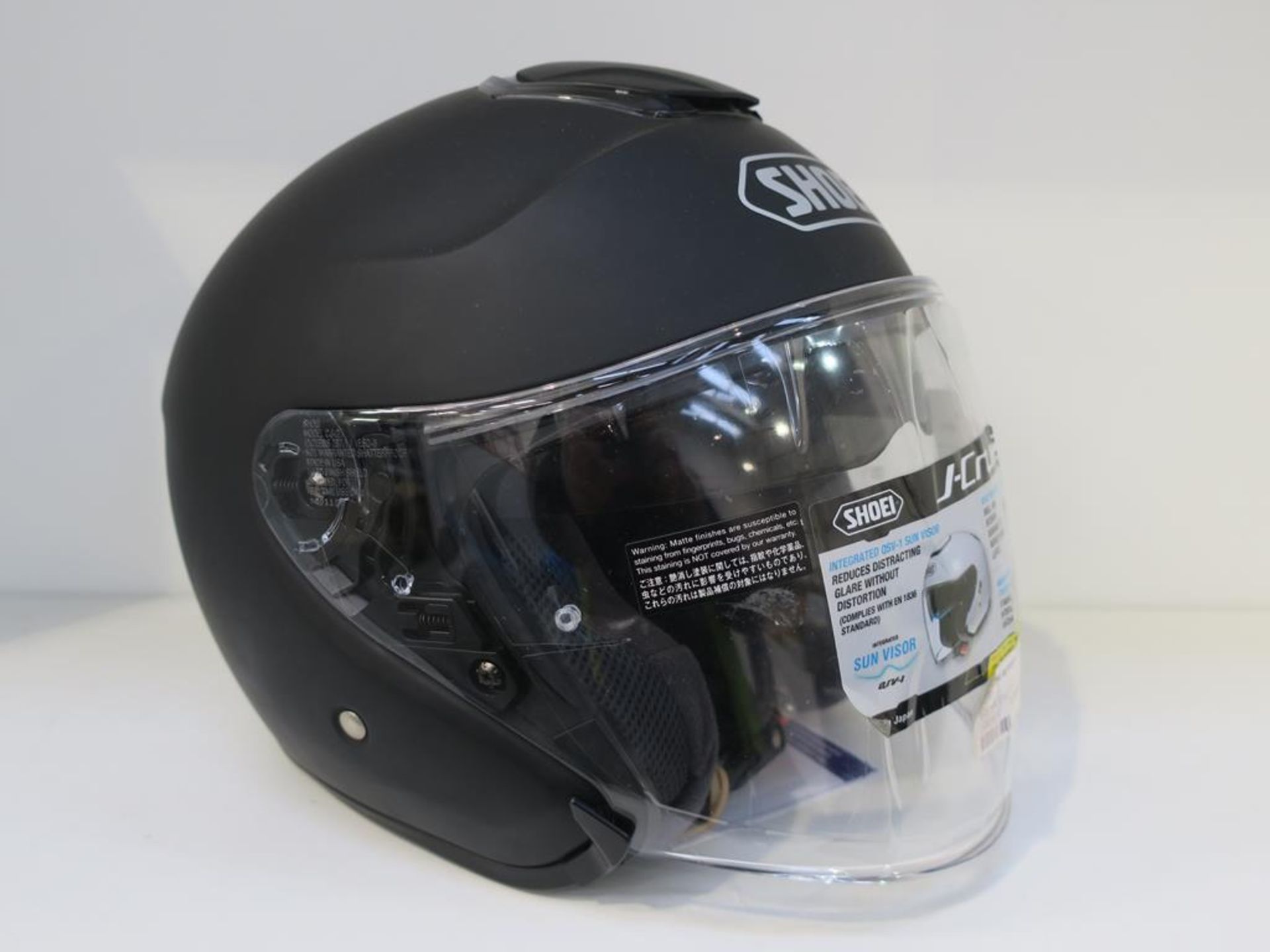 * A Shoei J-Cruise XL Matt Black Helmet (RRP £389.99) - Image 3 of 4