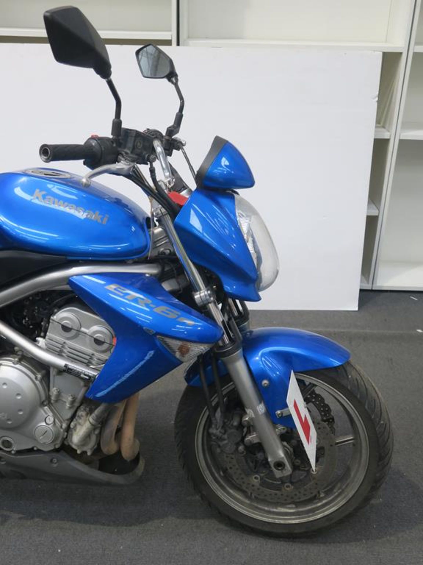 * A Kawasaki (Blue) ER-6n 649cc petrol Motorbike (untaxed); MOT history passes since 2011; date of - Image 3 of 14