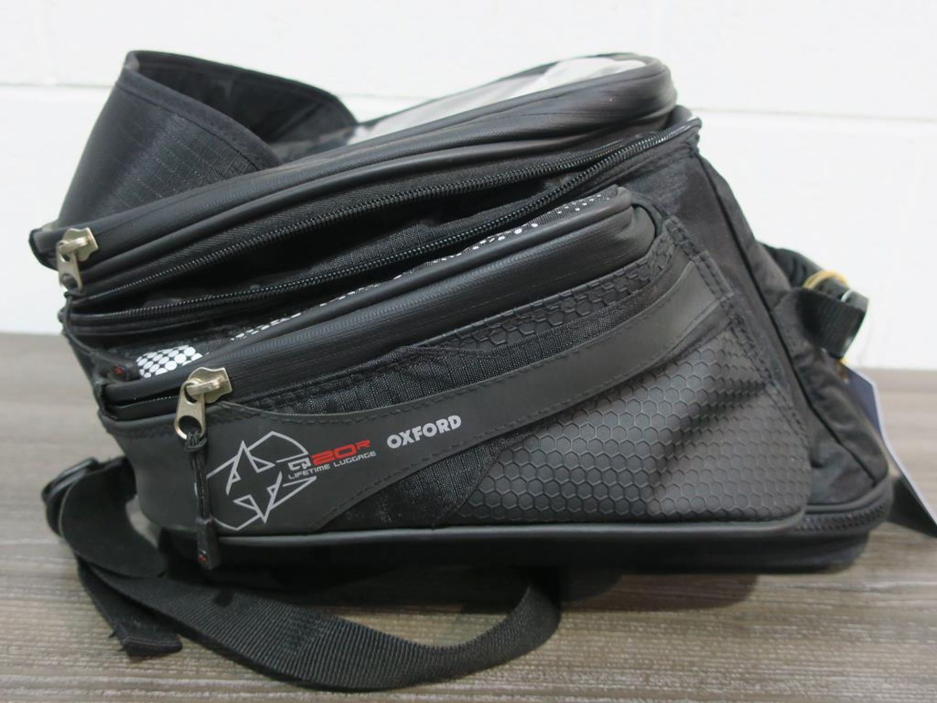 * An Oxford Q20R Tank Bag (RRP £100) - Image 4 of 6